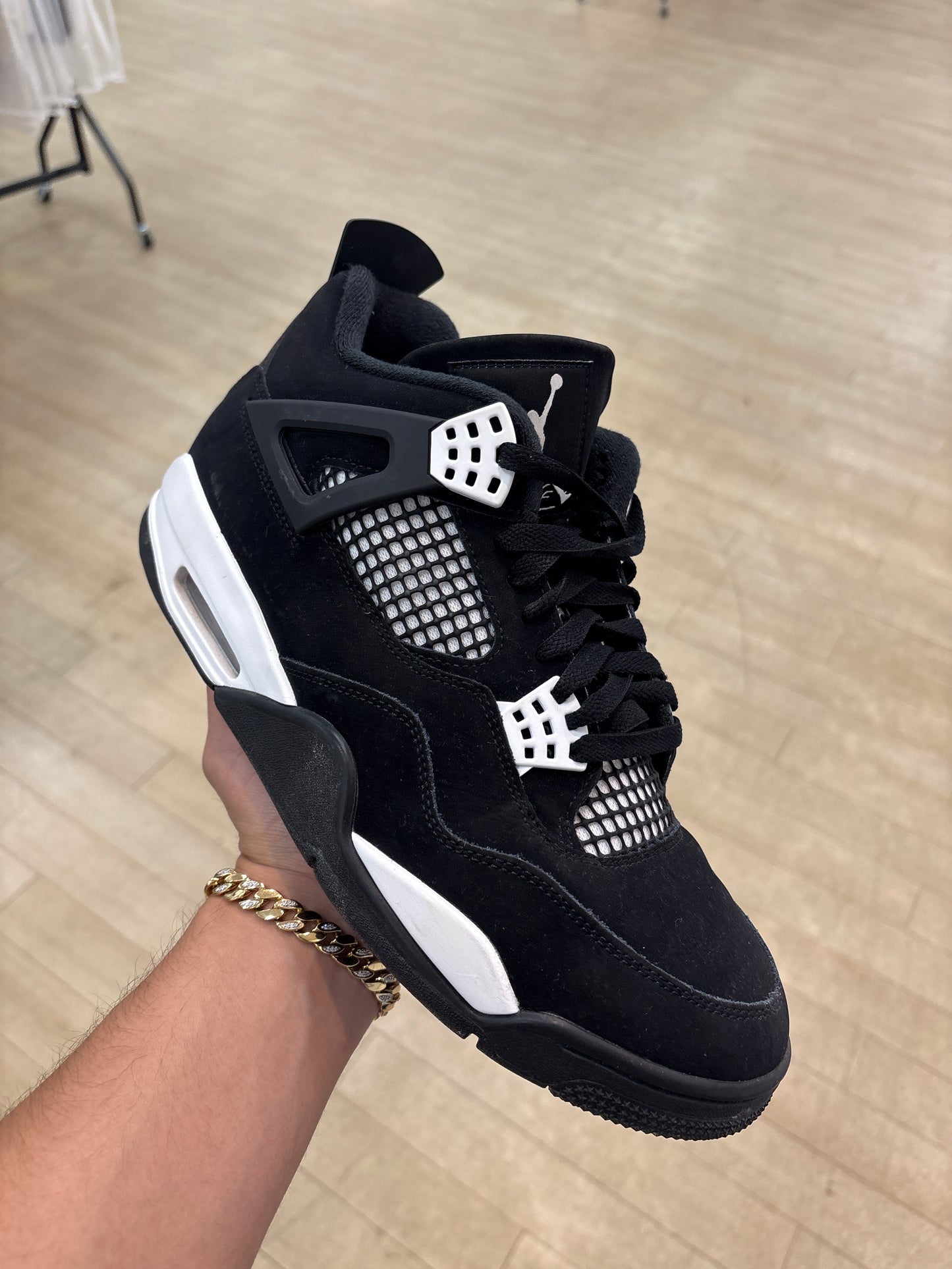 Jordan 4 White Thunder (Used)