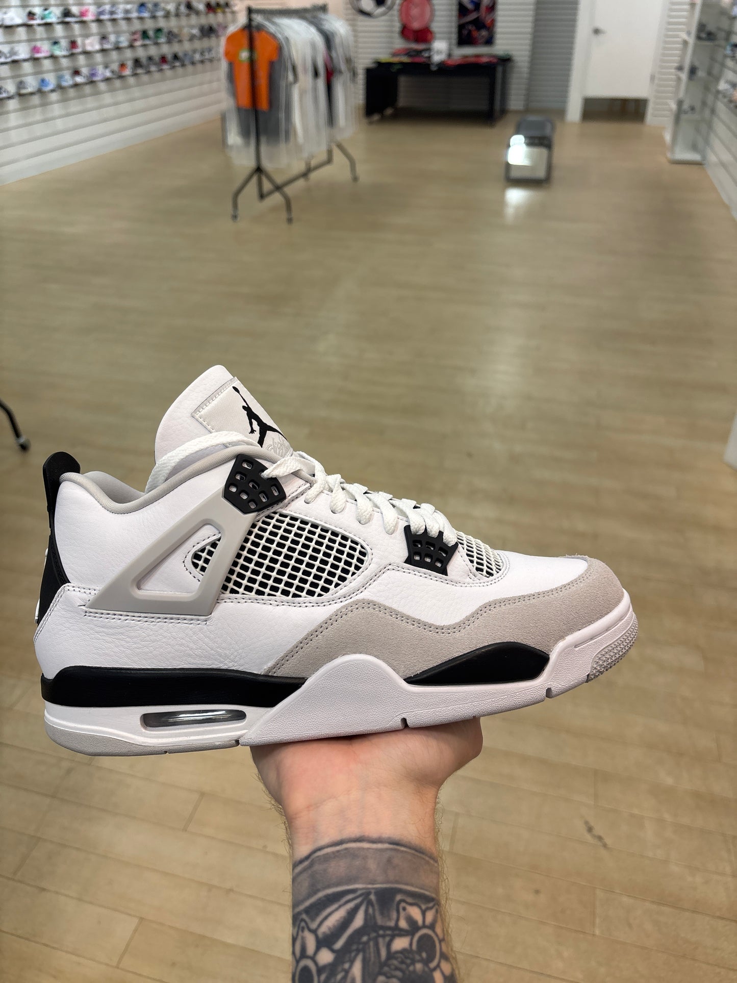 Jordan 4 Military Black (Used)