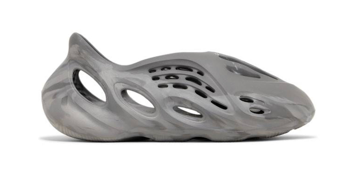 Yeezy Foam RNNR MX Granite