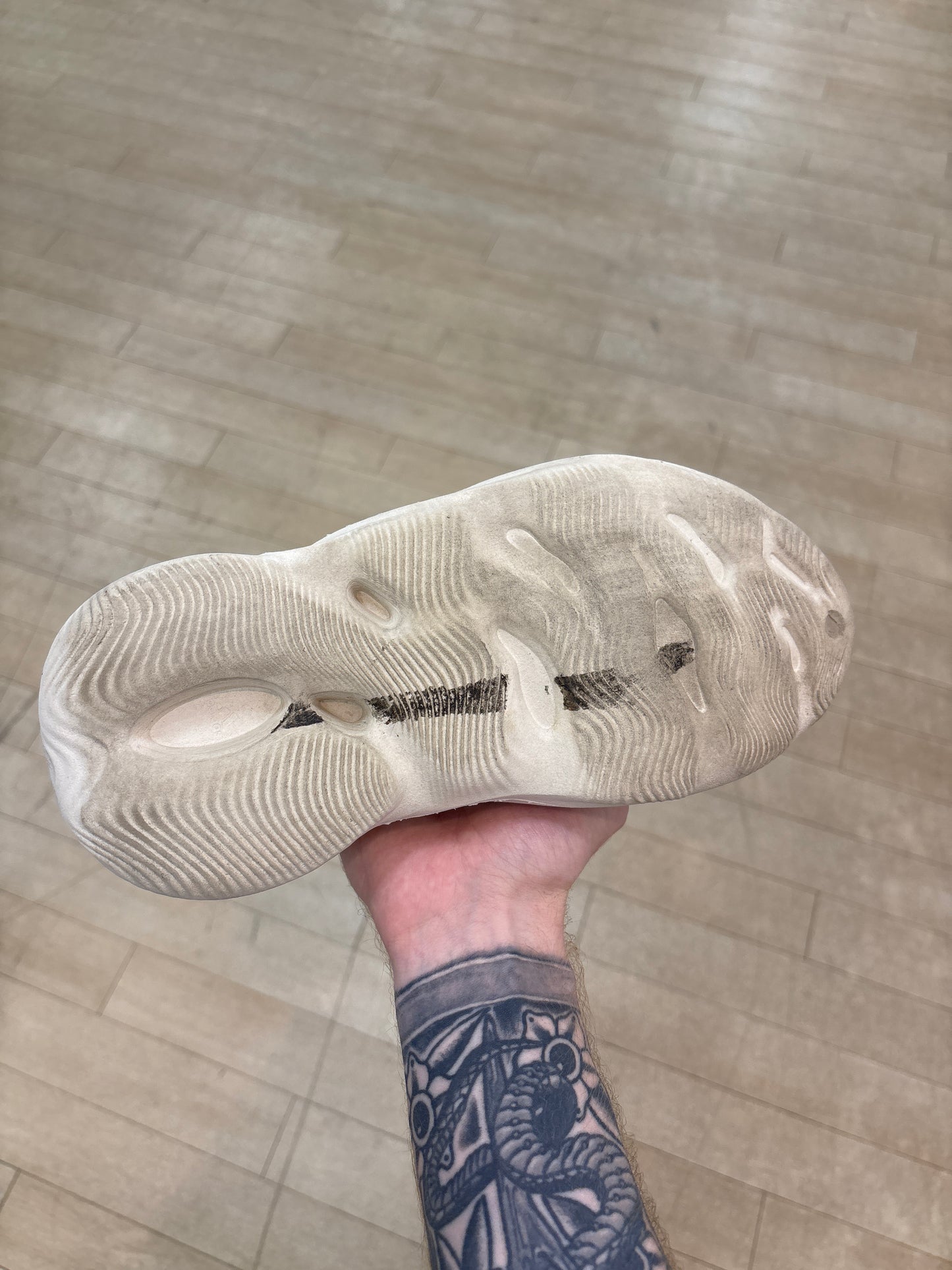 Yeezy Foam RNNR Sand (Used)