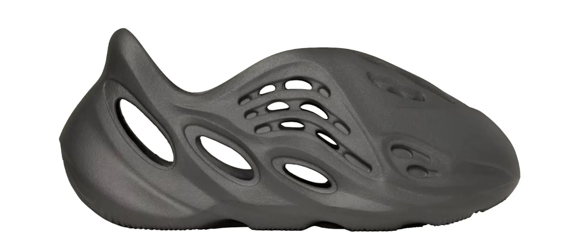 Yeezy Foam RNNR Carbon PS