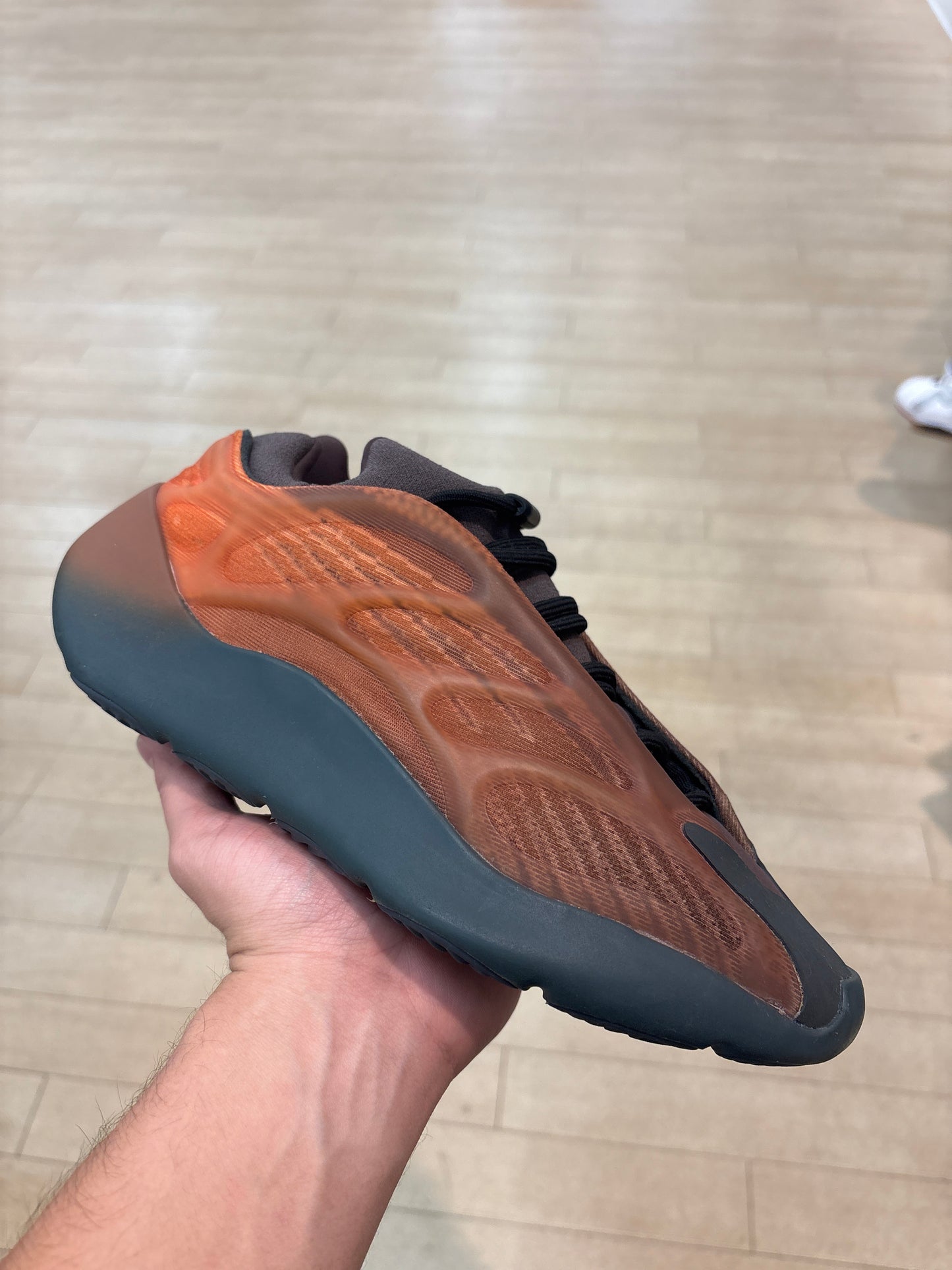 Yeezy 700 V3 Copper Fade (Used)