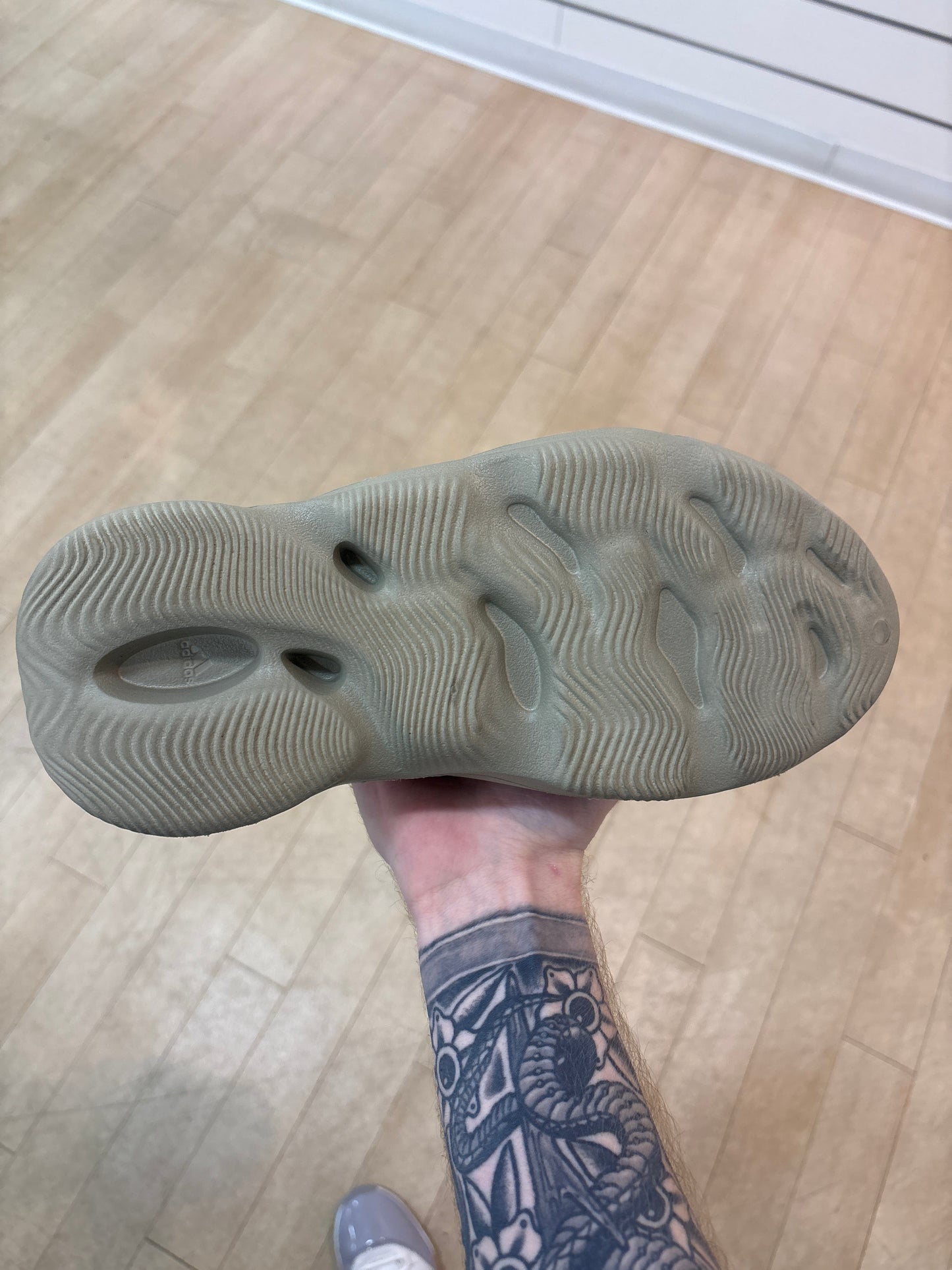 Yeezy Foam RNNR Stone Salt (Used)
