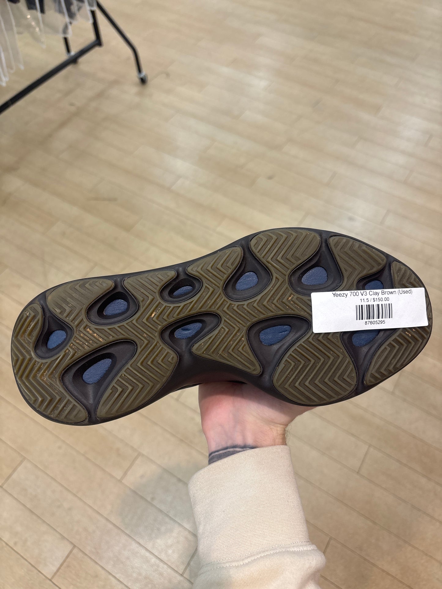 Yeezy 700 V3 Clay Brown (Used)