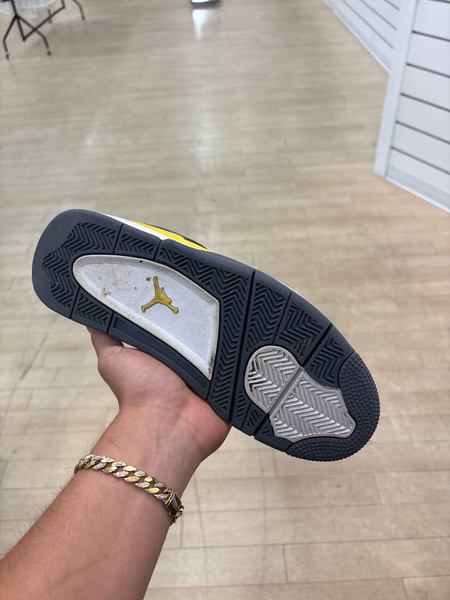 Jordan 4 Lightning (Used)