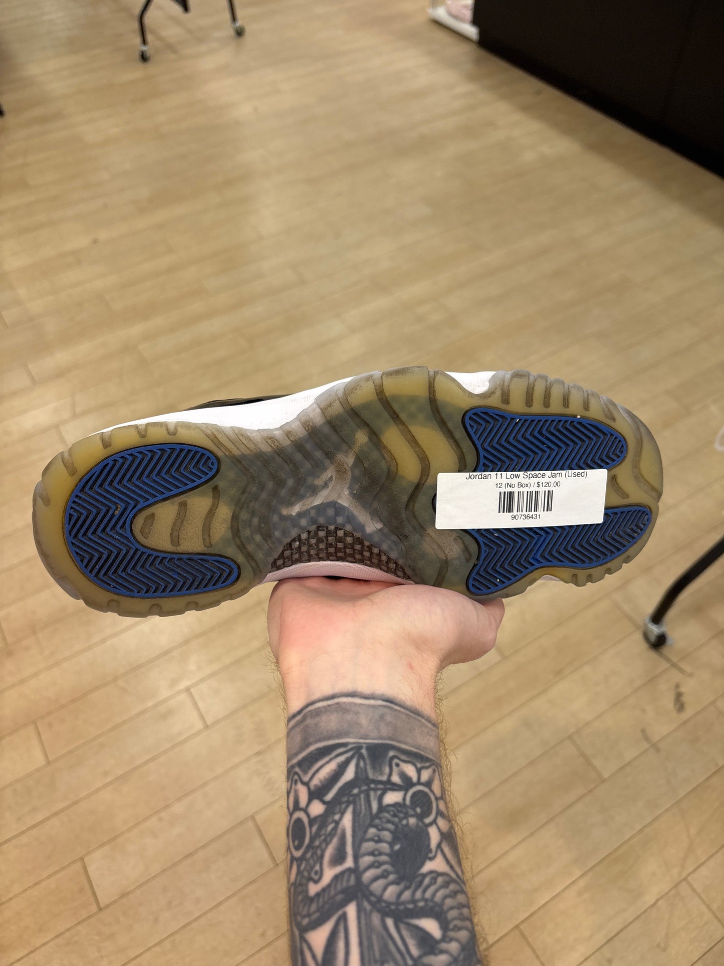 Jordan 11 Low Space Jam (Used)