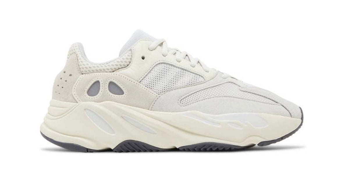 Yeezy 700 Analog