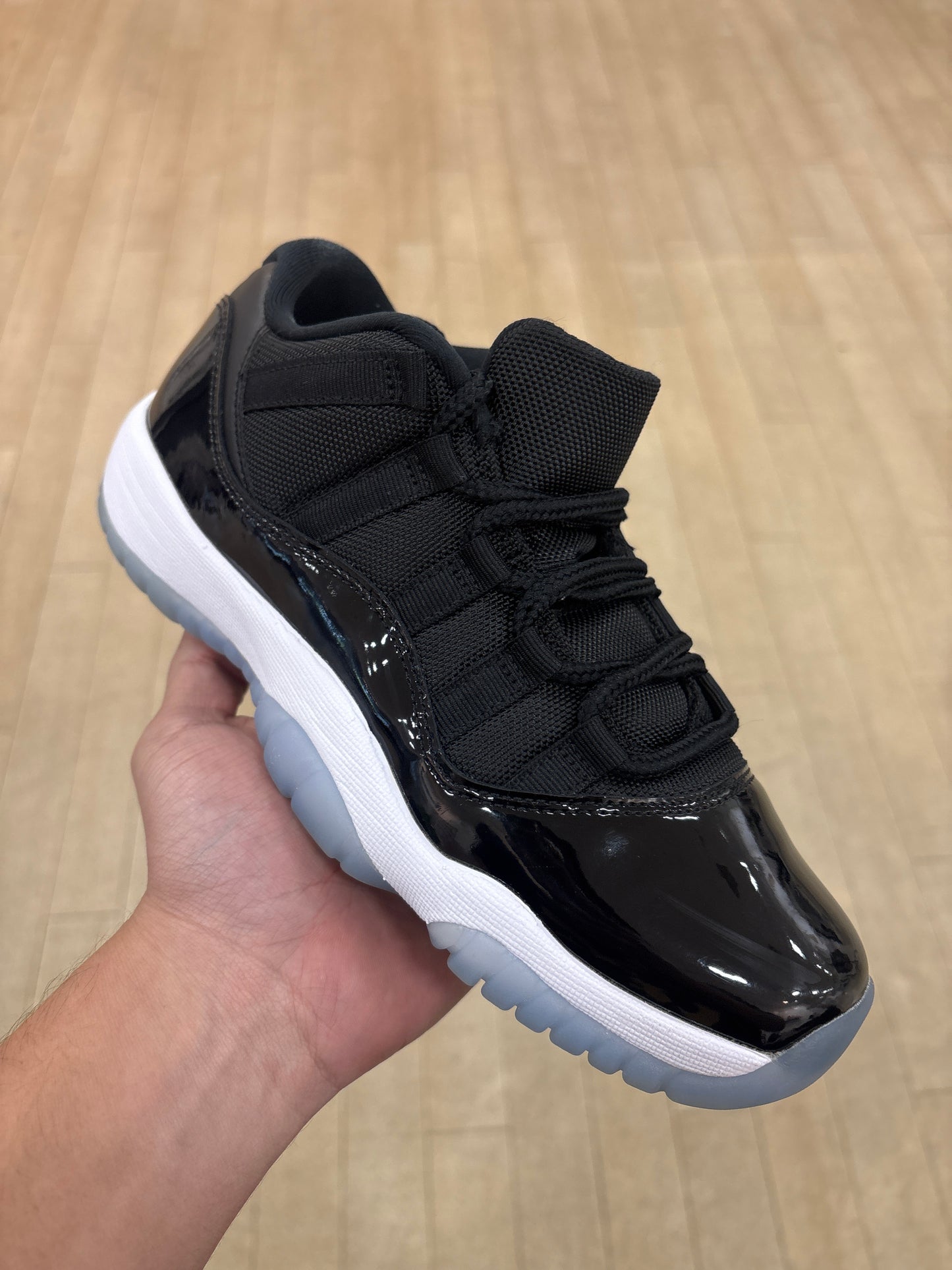 Jordan 11 Low Space Jam GS (Used)
