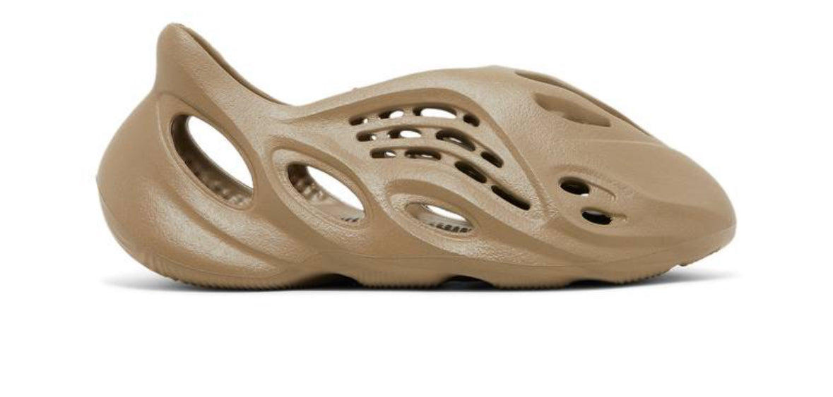 Yeezy Foam RNNR Stone Taupe