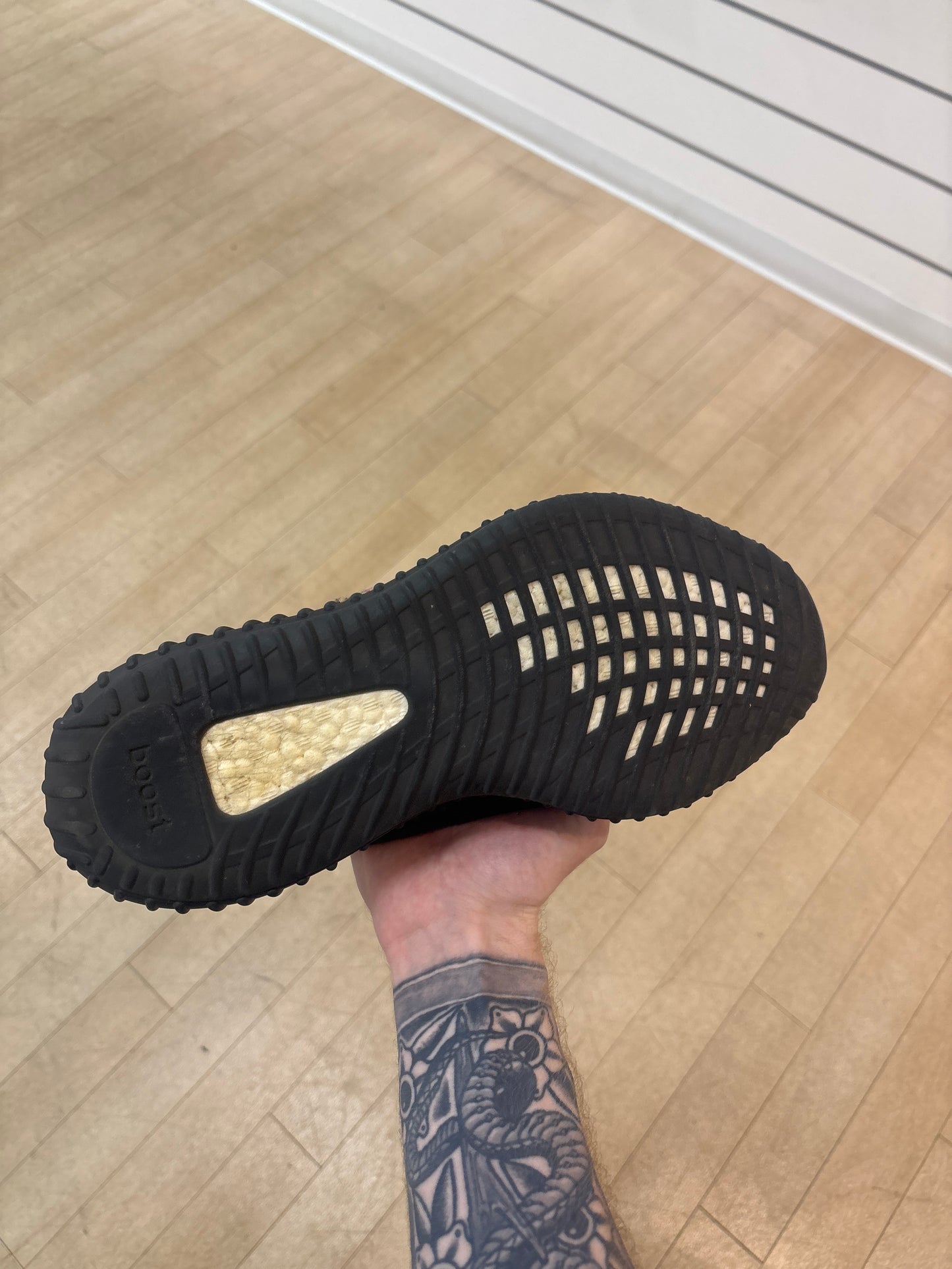 Yeezy 350 V2 Onyx (Used)