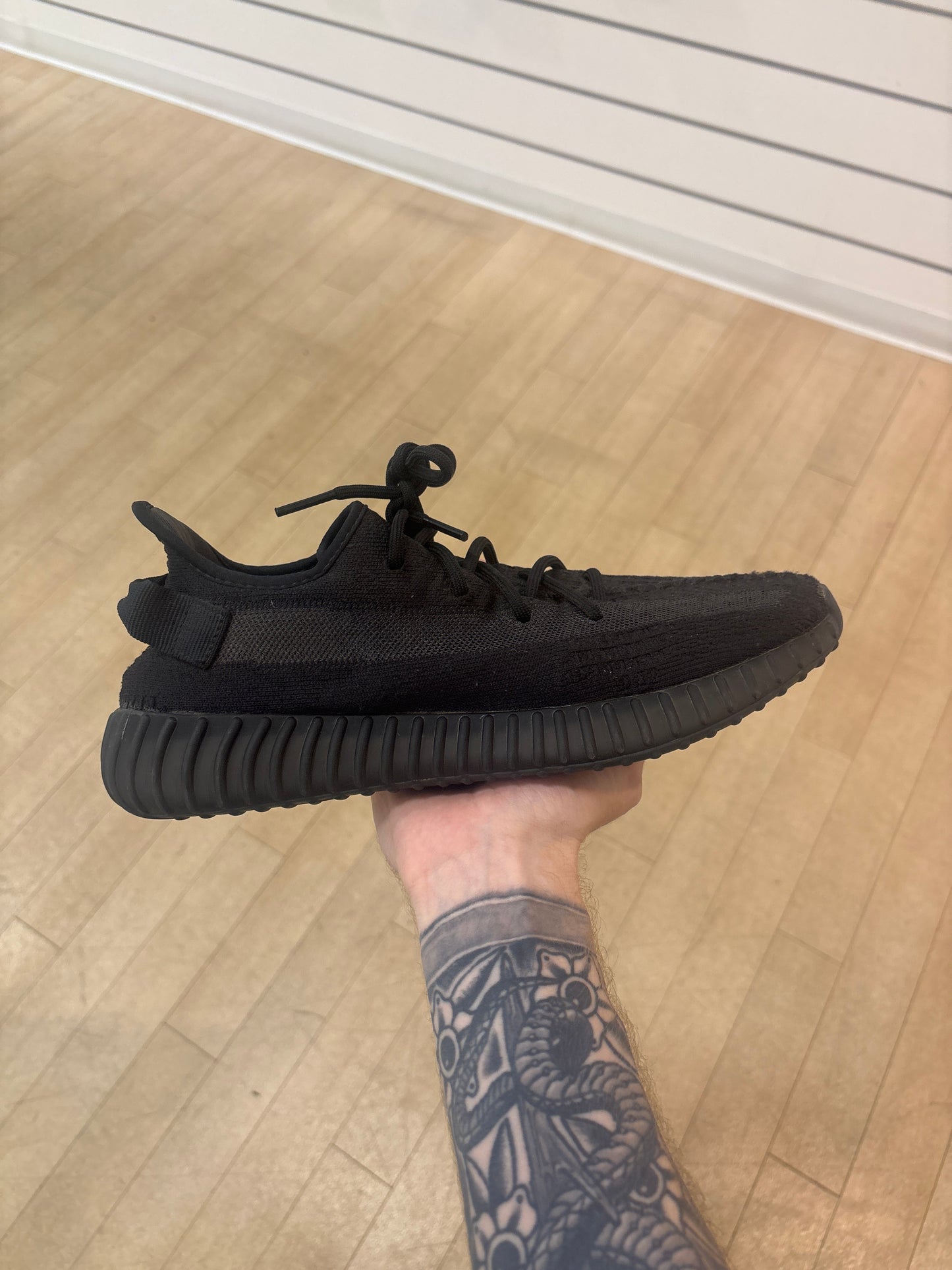 Yeezy 350 V2 Onyx (Used)
