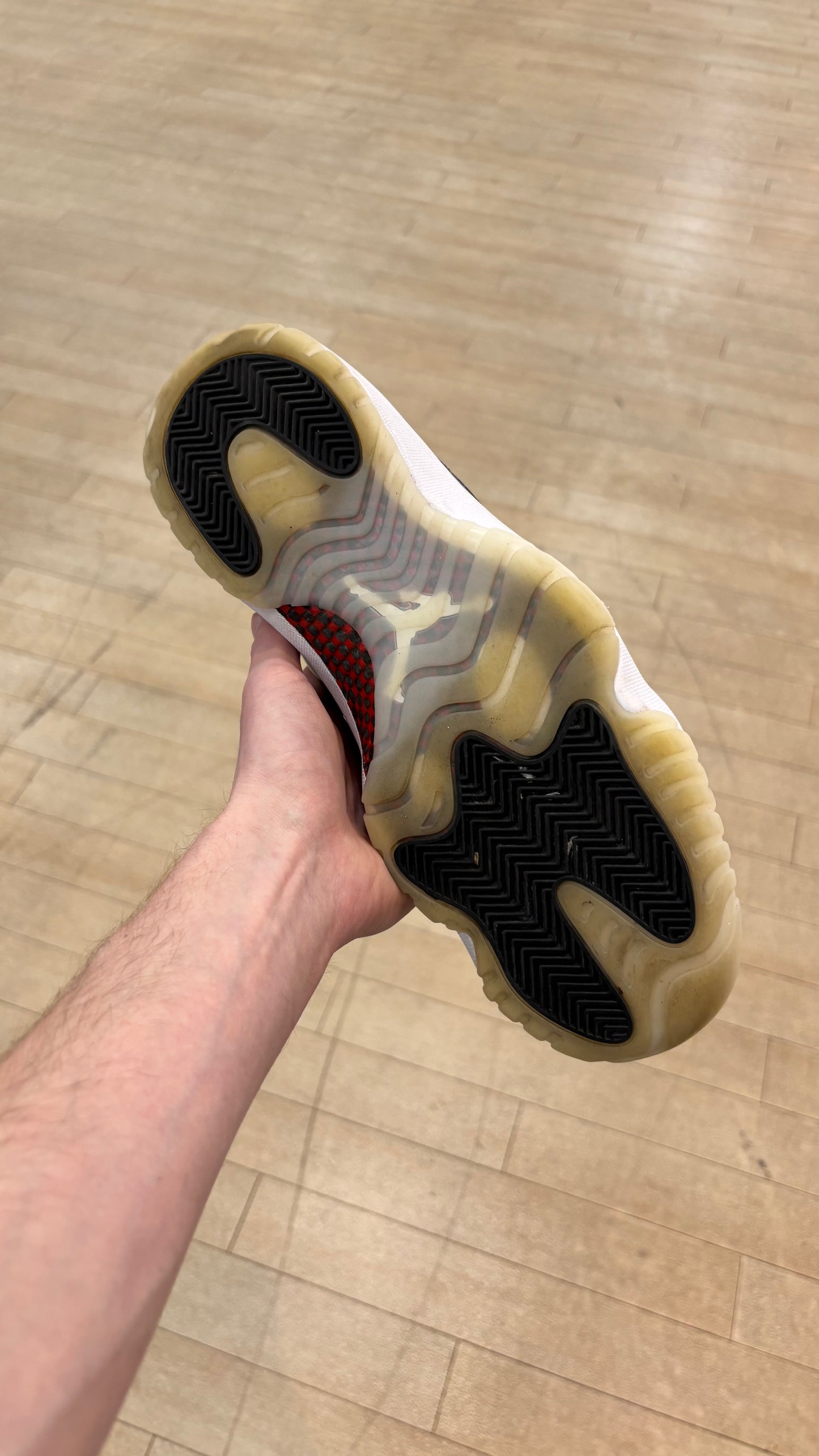 Jordan 11 Low 72-10 (Used)