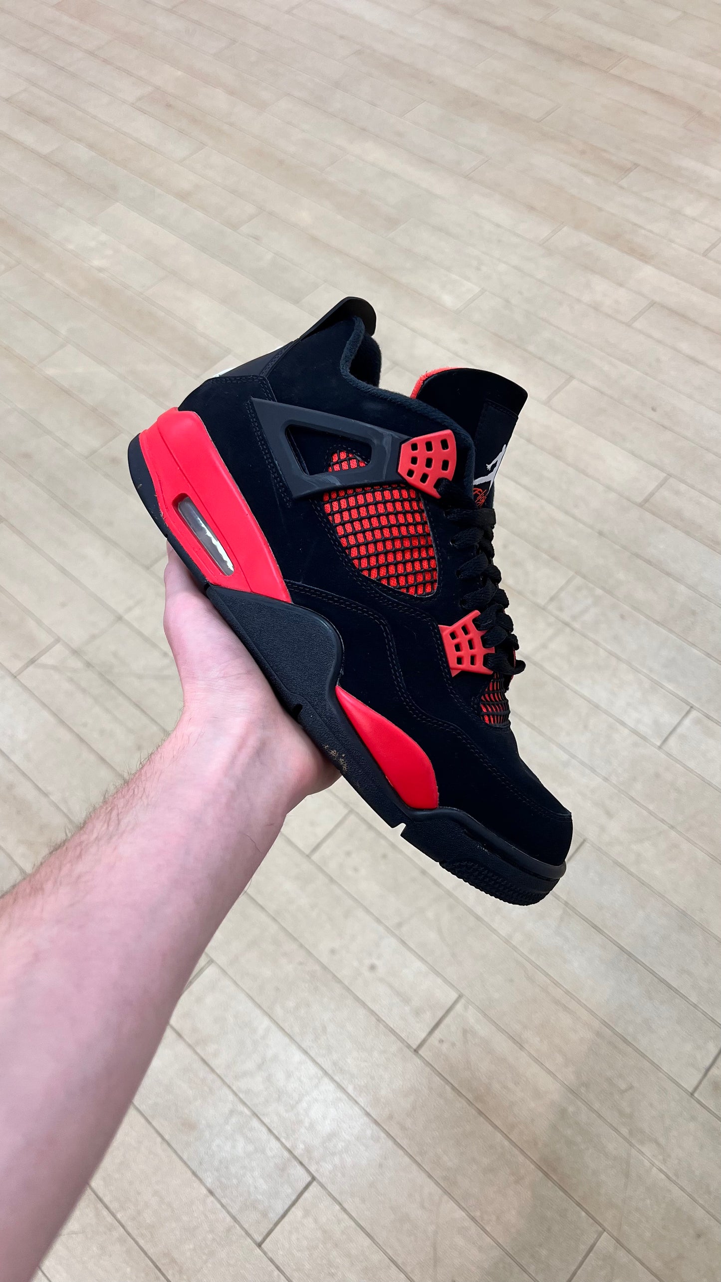 Jordan 4 Red Thunder (Used)