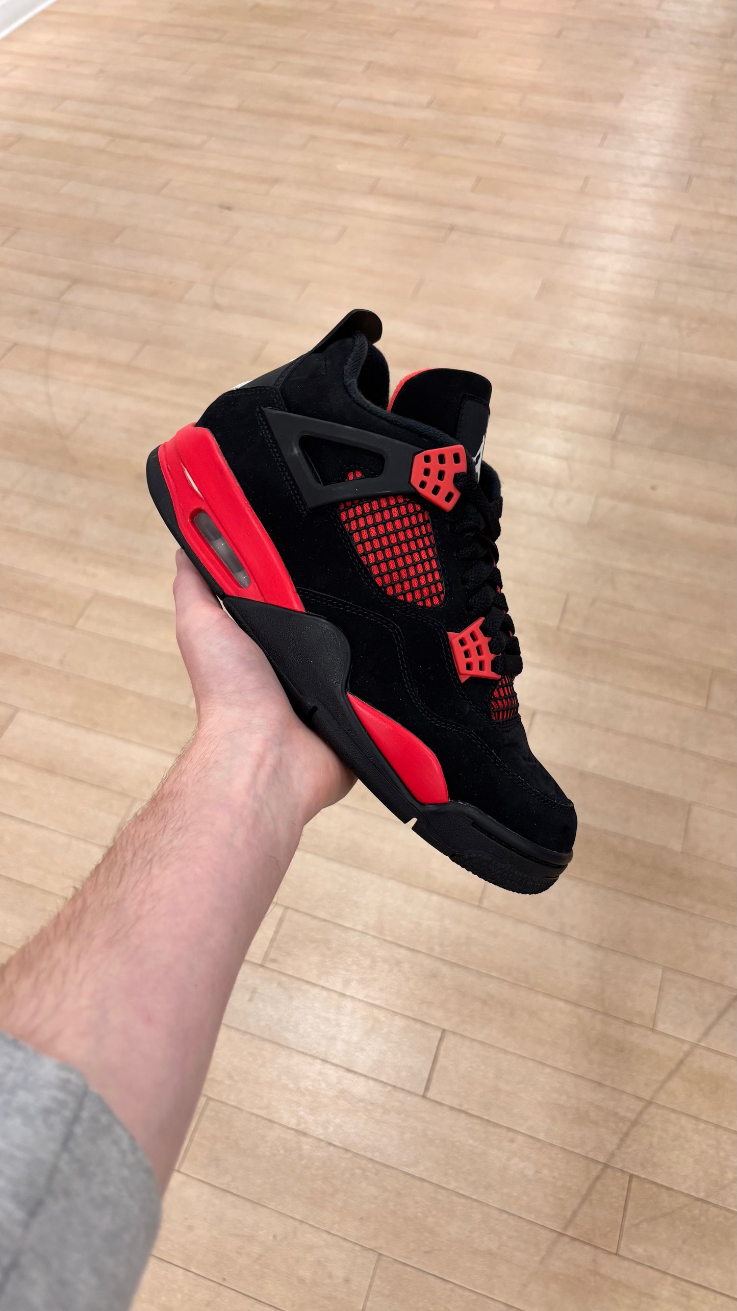 Jordan 4 Red Thunder (Used)
