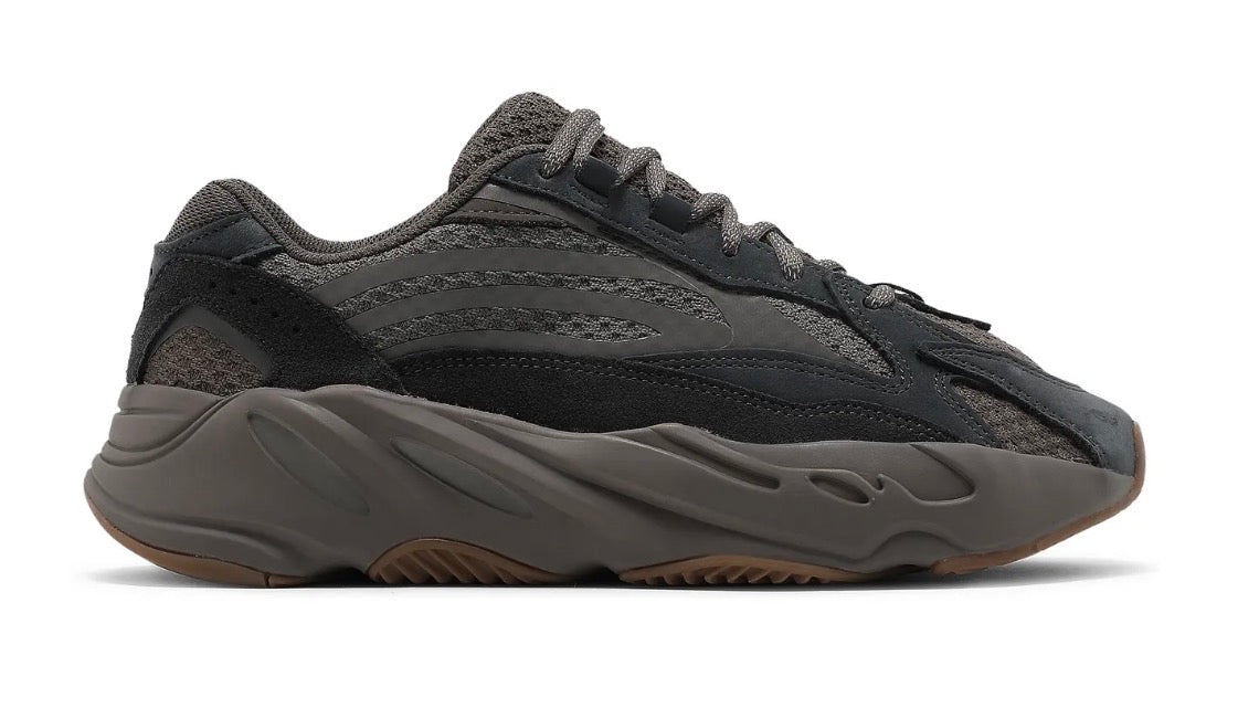Yeezy 700 V2 Mauve (Used)