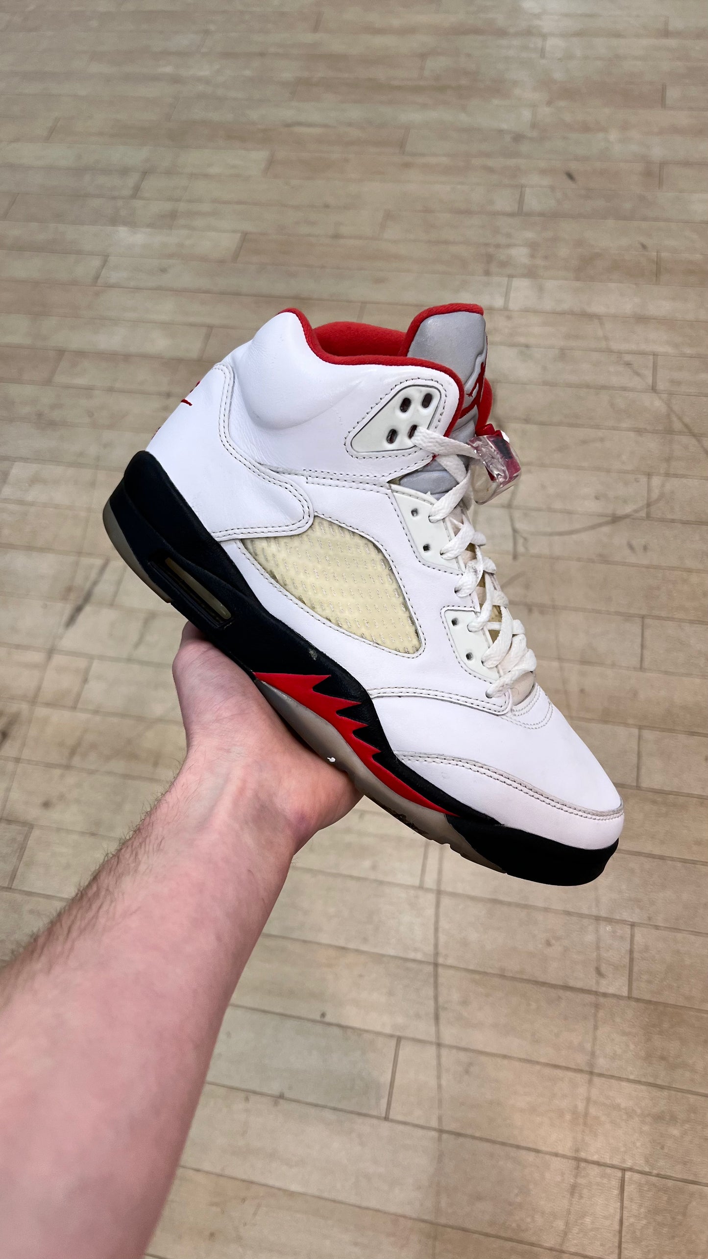Jordan 5 Fire Red 2020 (Used)