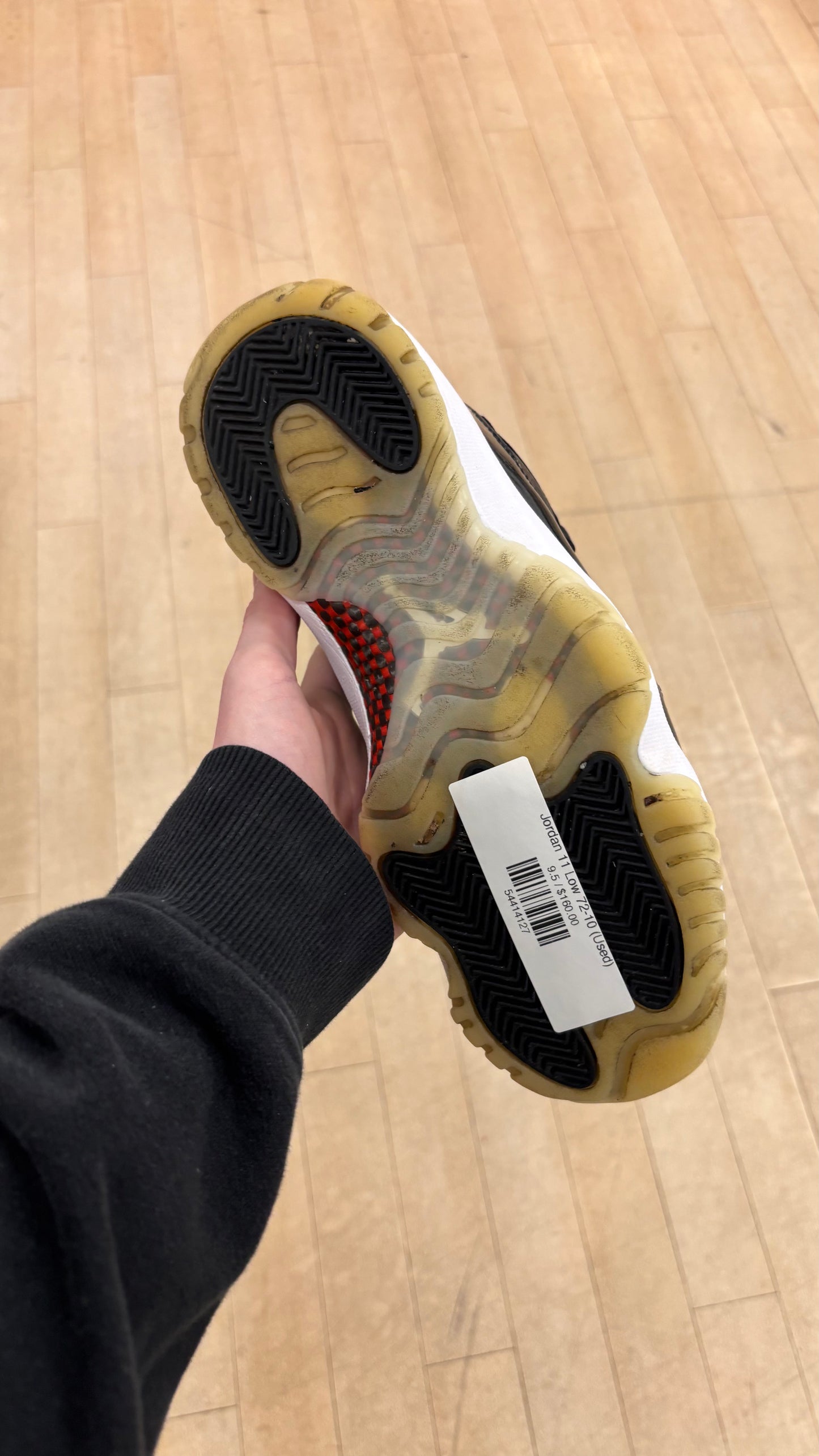 Jordan 11 Low 72-10 (Used)