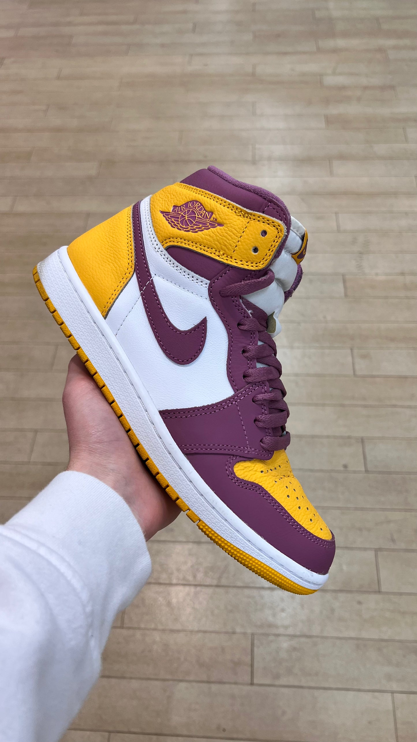 Jordan 1 High Brotherhood (Used)