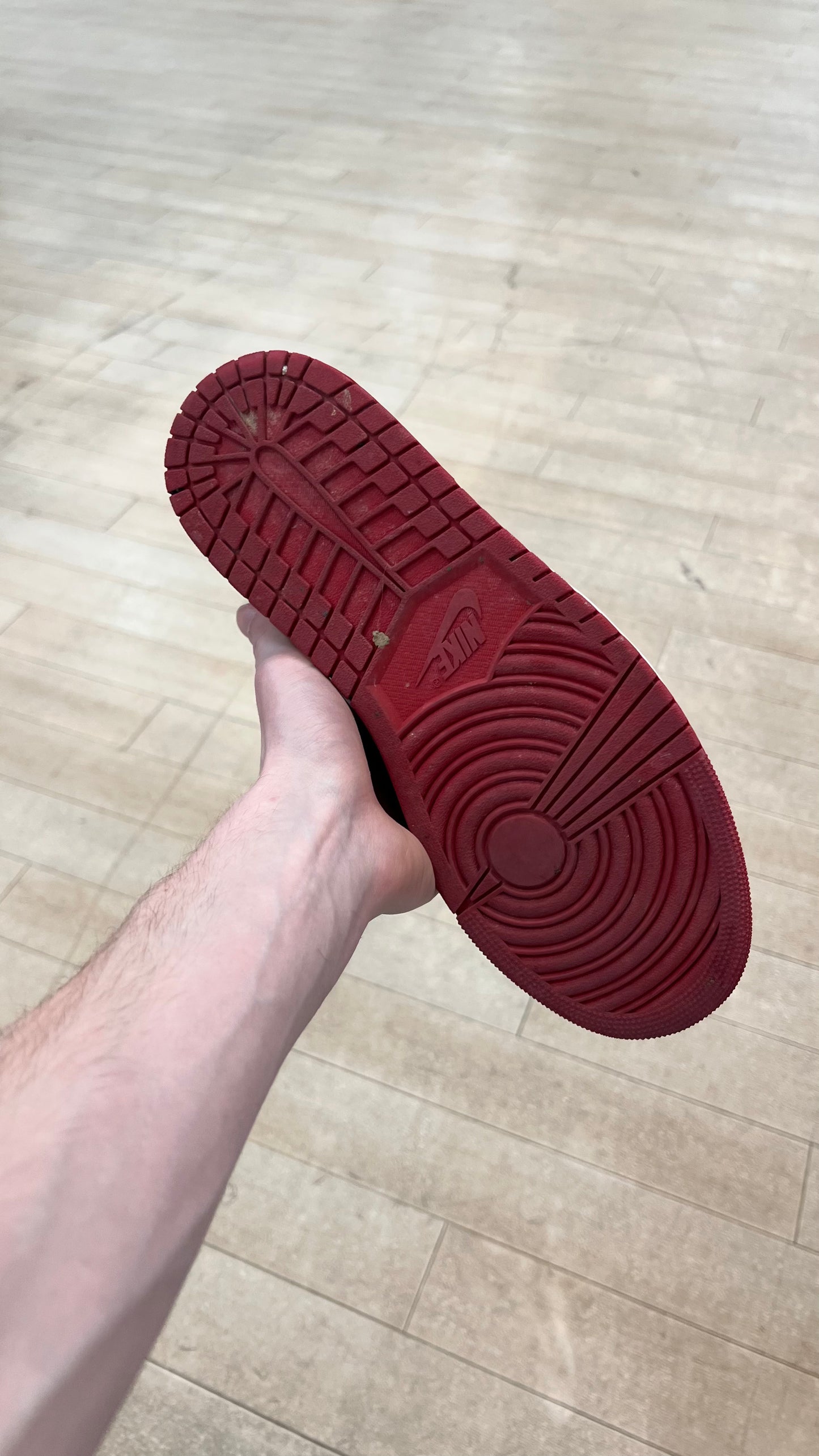 Jordan 1 Low Alternate Bred Toe (Used)
