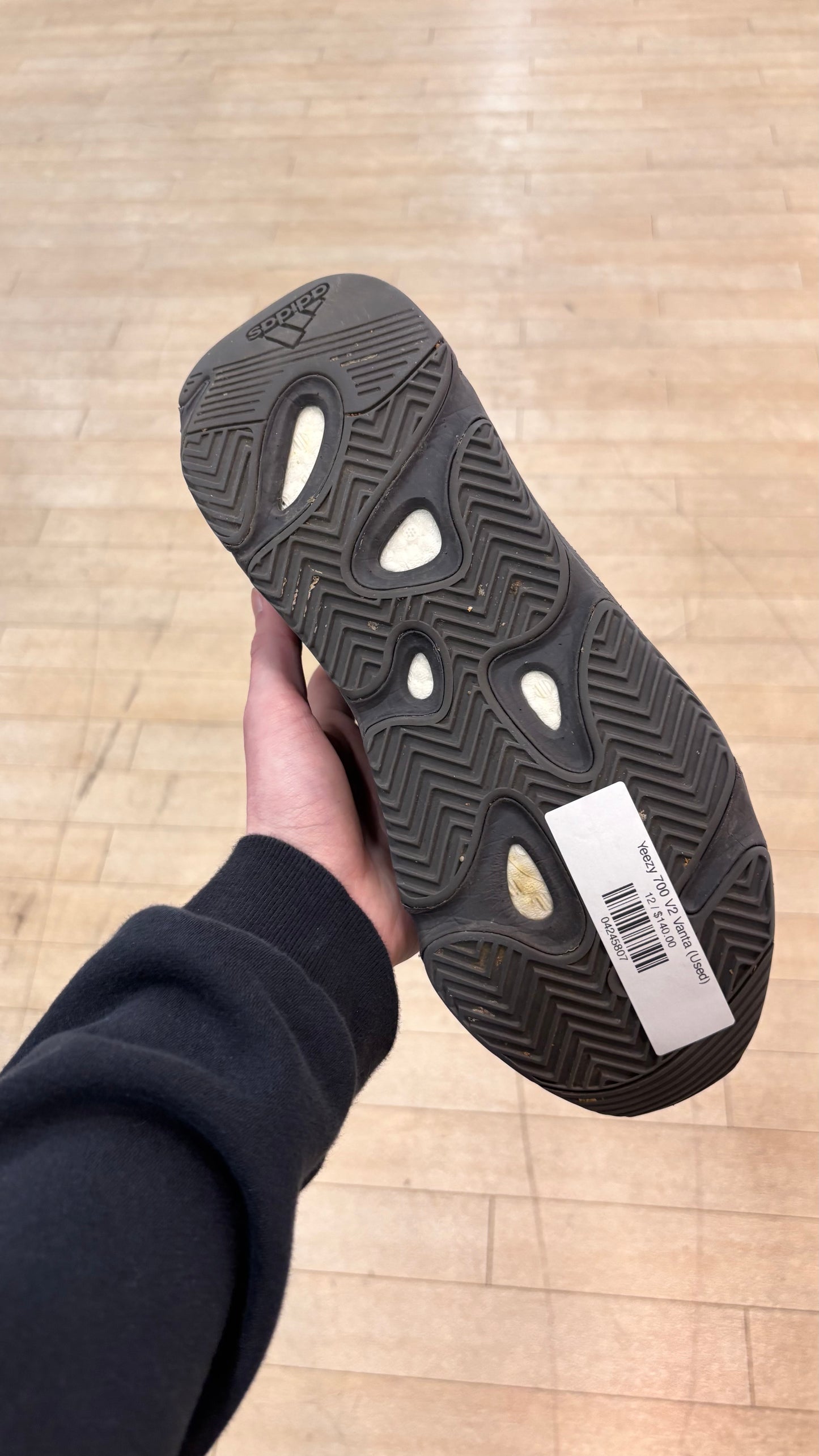 Yeezy 700 V2 Vanta (Used)