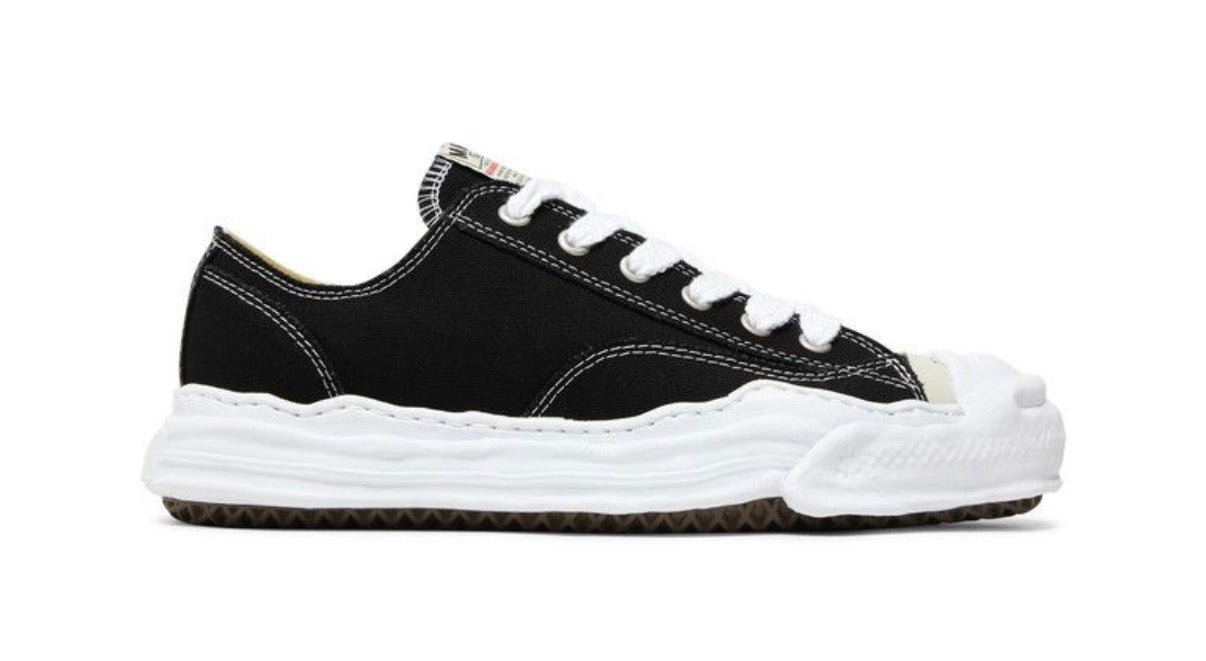 Maison Mihara Hank OG Black White