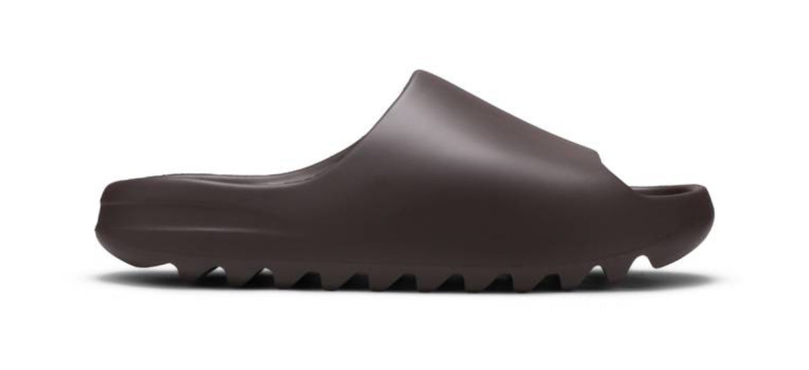 Yeezy Slide Soot Used