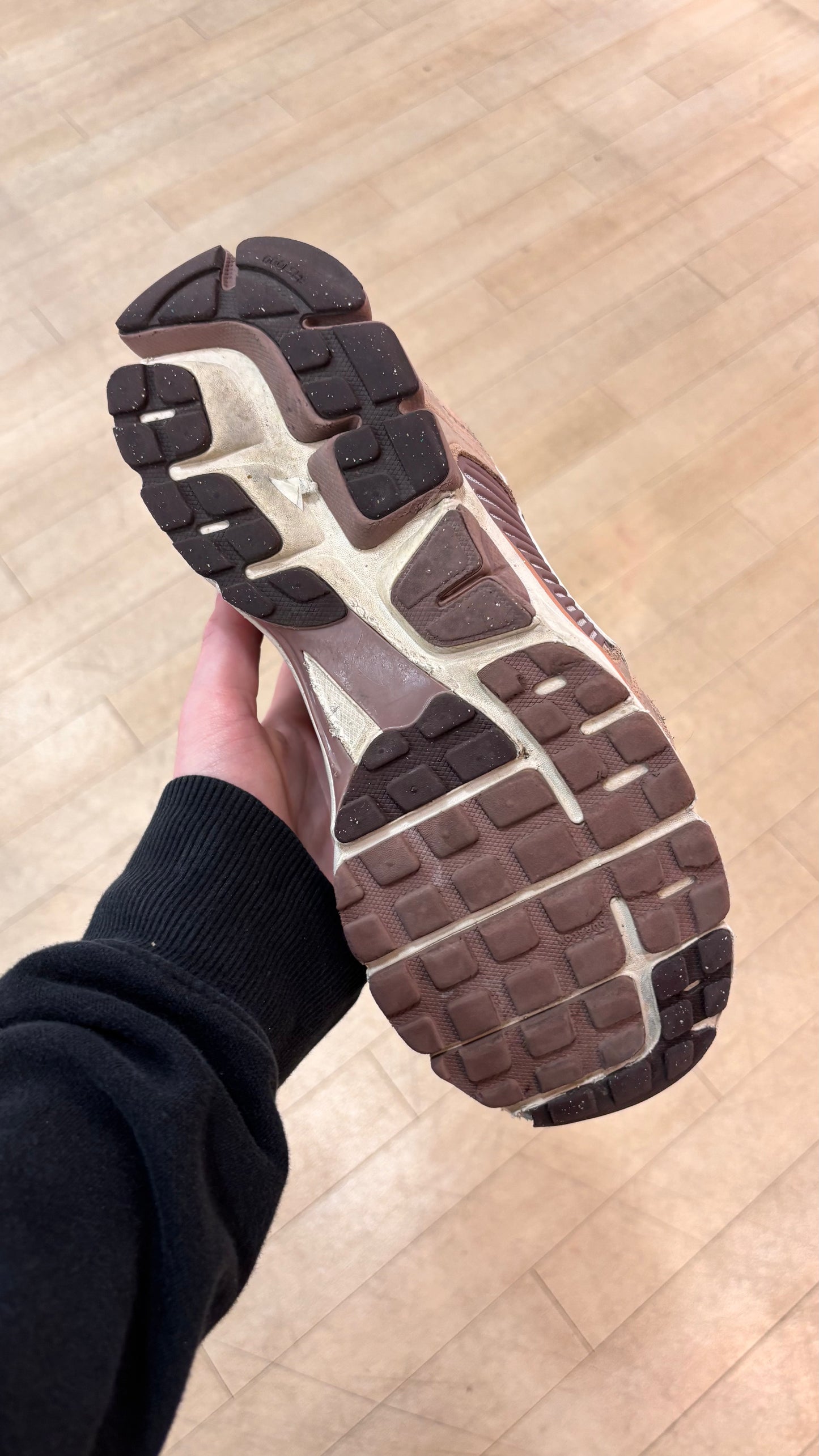 Nike Vomero 5 Dusted Clay (Used)