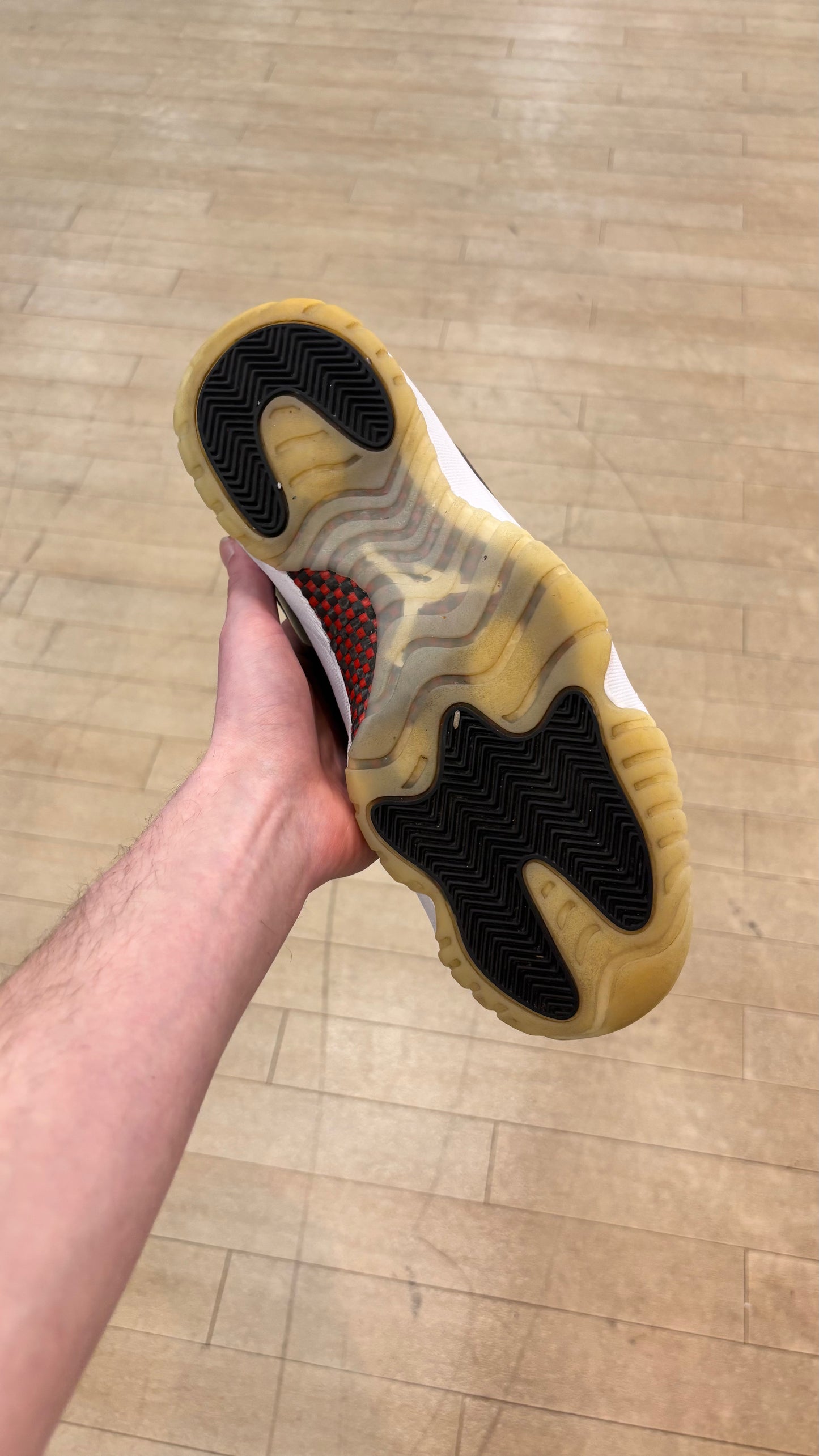 Jordan 11 Low 72-10 (Used)