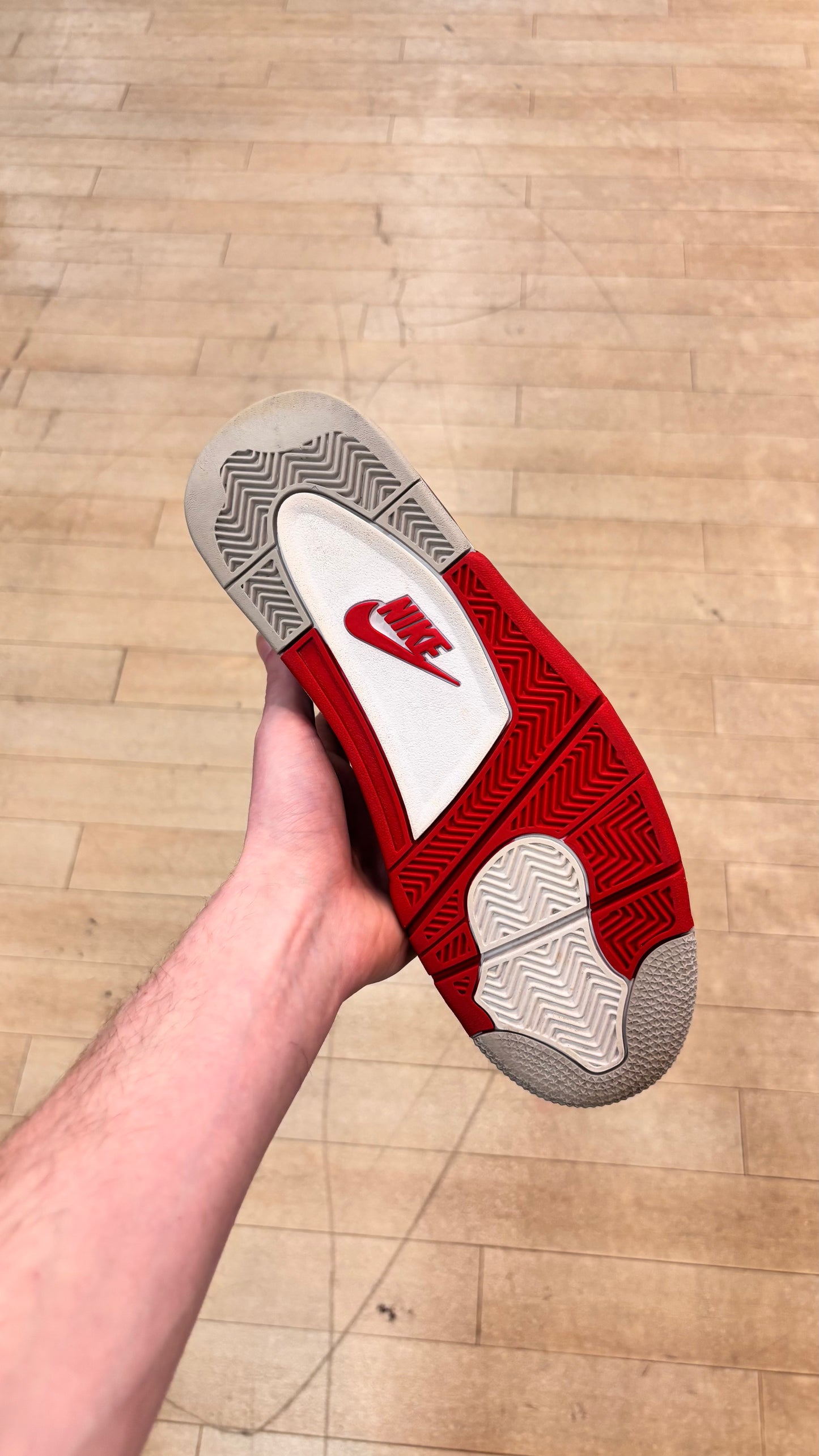 Jordan 4 Fire Red (Used)