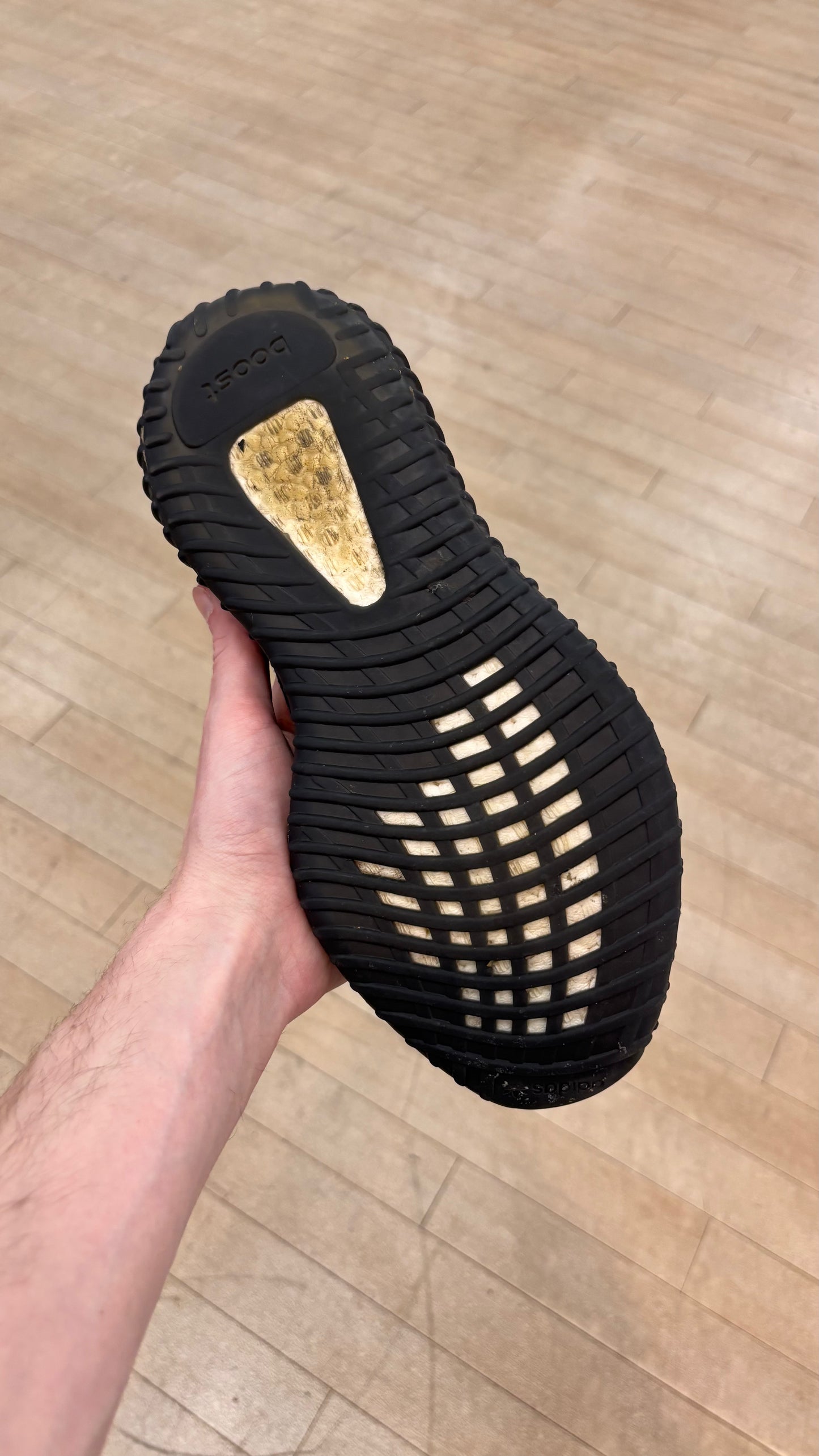Yeezy 350 Onyx (Used)