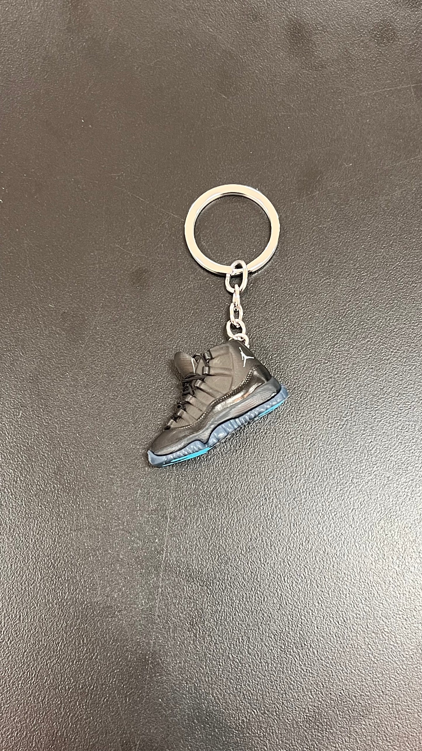 Jordan 11 High Gamma Keychain
