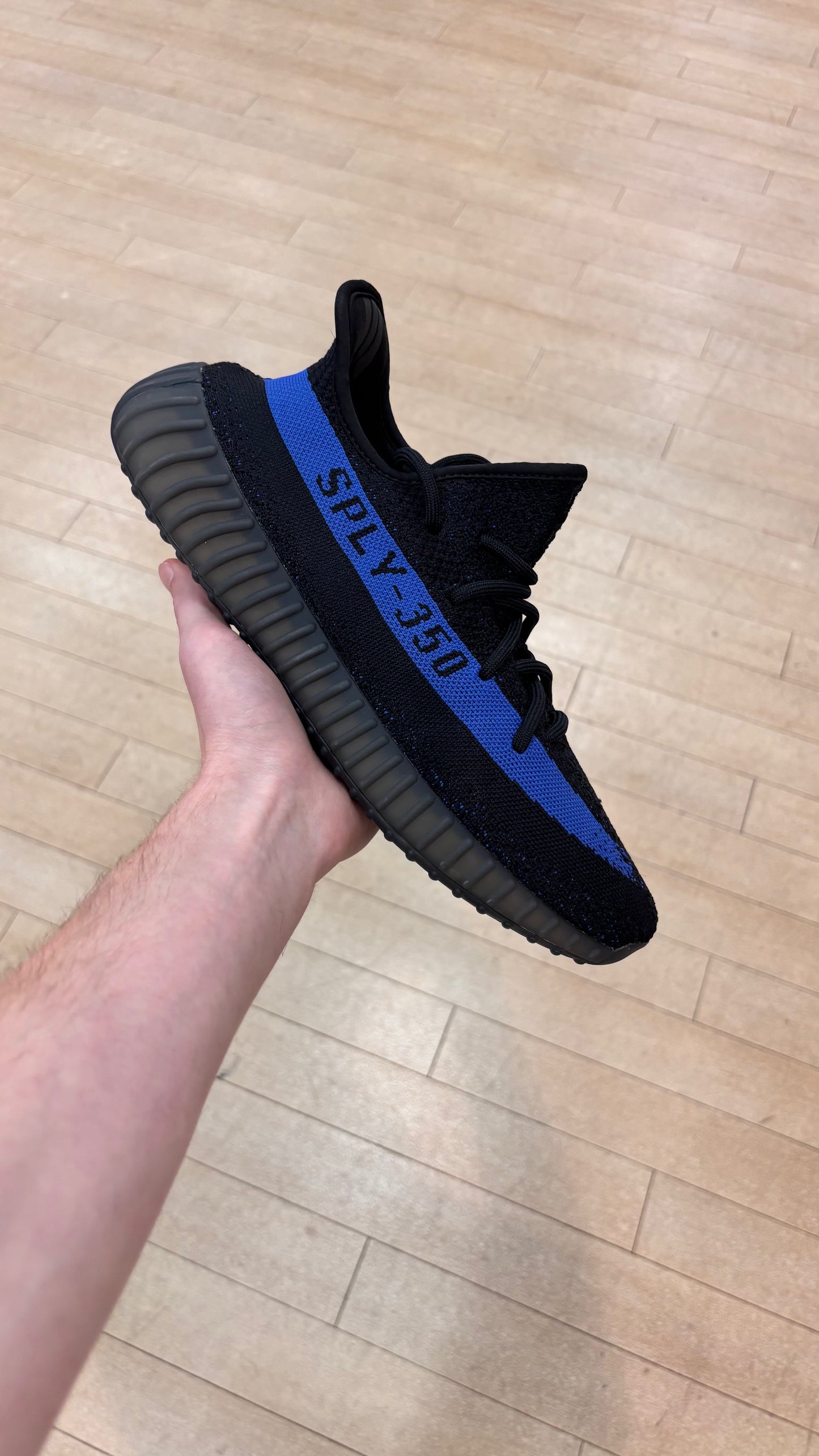 Yeezy 350 Dazzling Blue (Used)