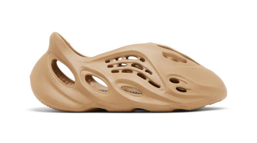 Yeezy Foam RNNR Clay Taupe