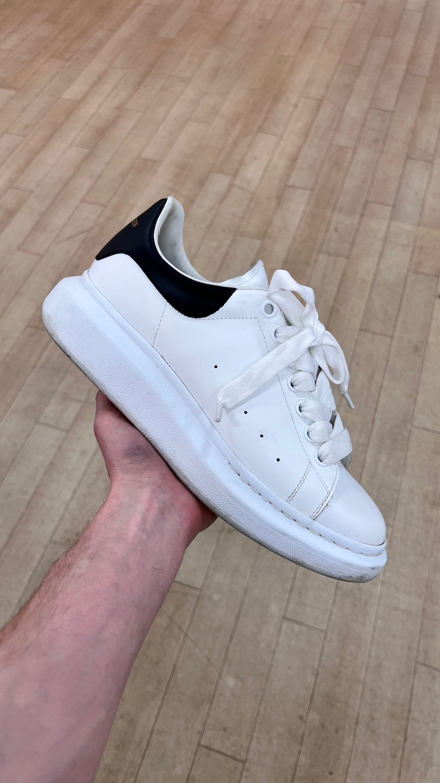 Alexander McQueen Oversized White & Black (Used)
