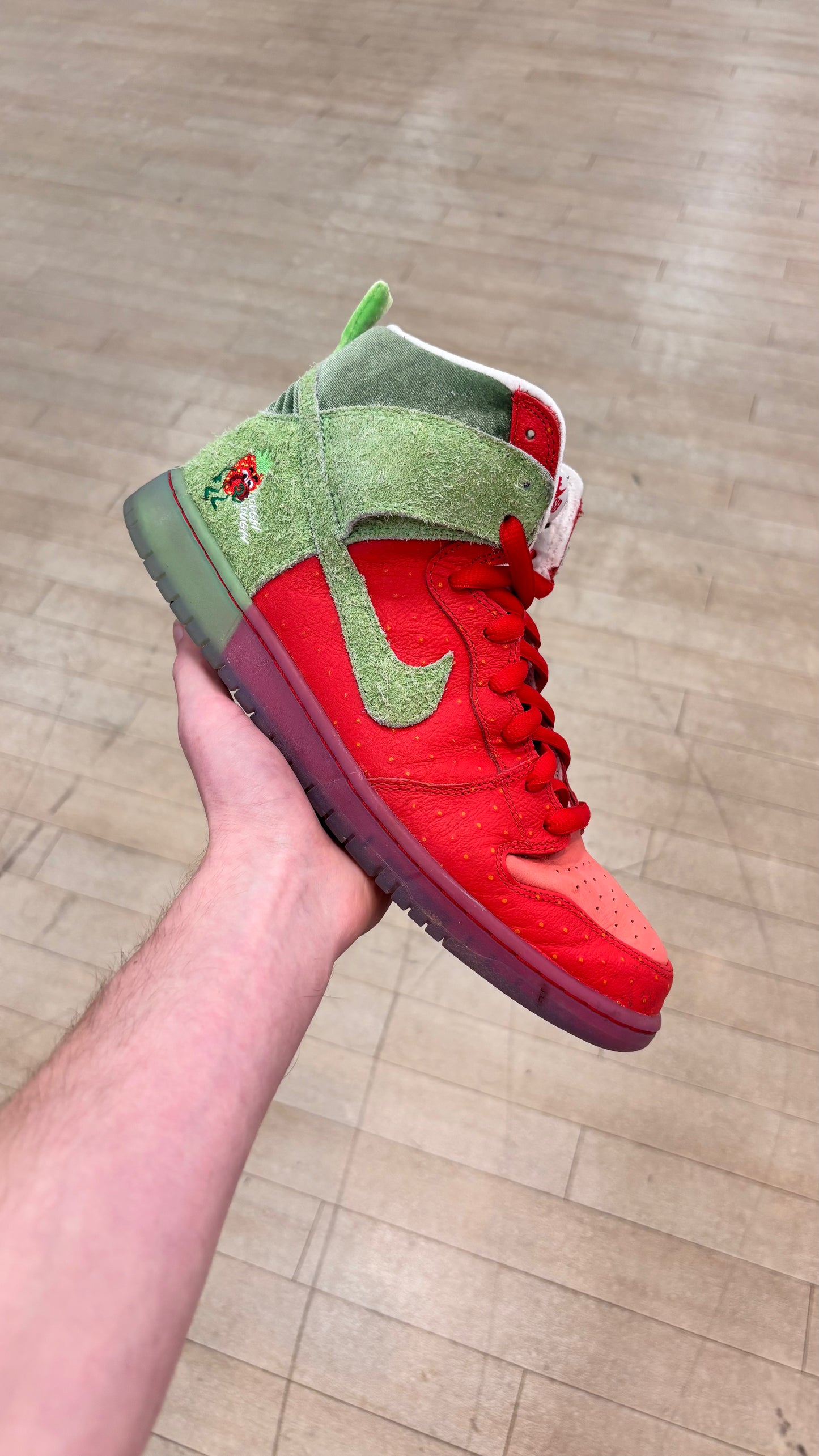 Nike Dunk High Strawberry Cough (Used)