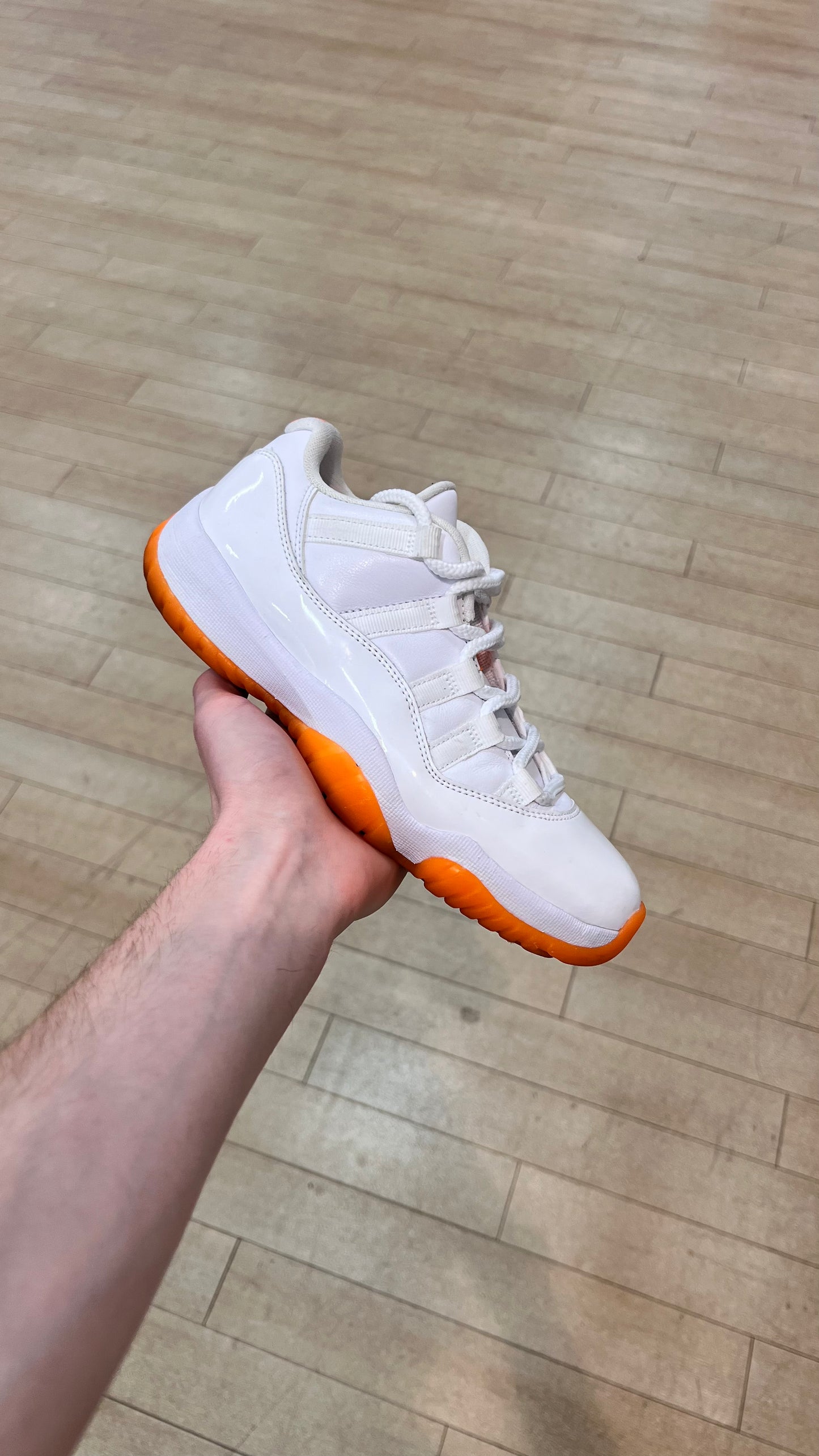 Jordan 11 Low Citrus GS (Used)