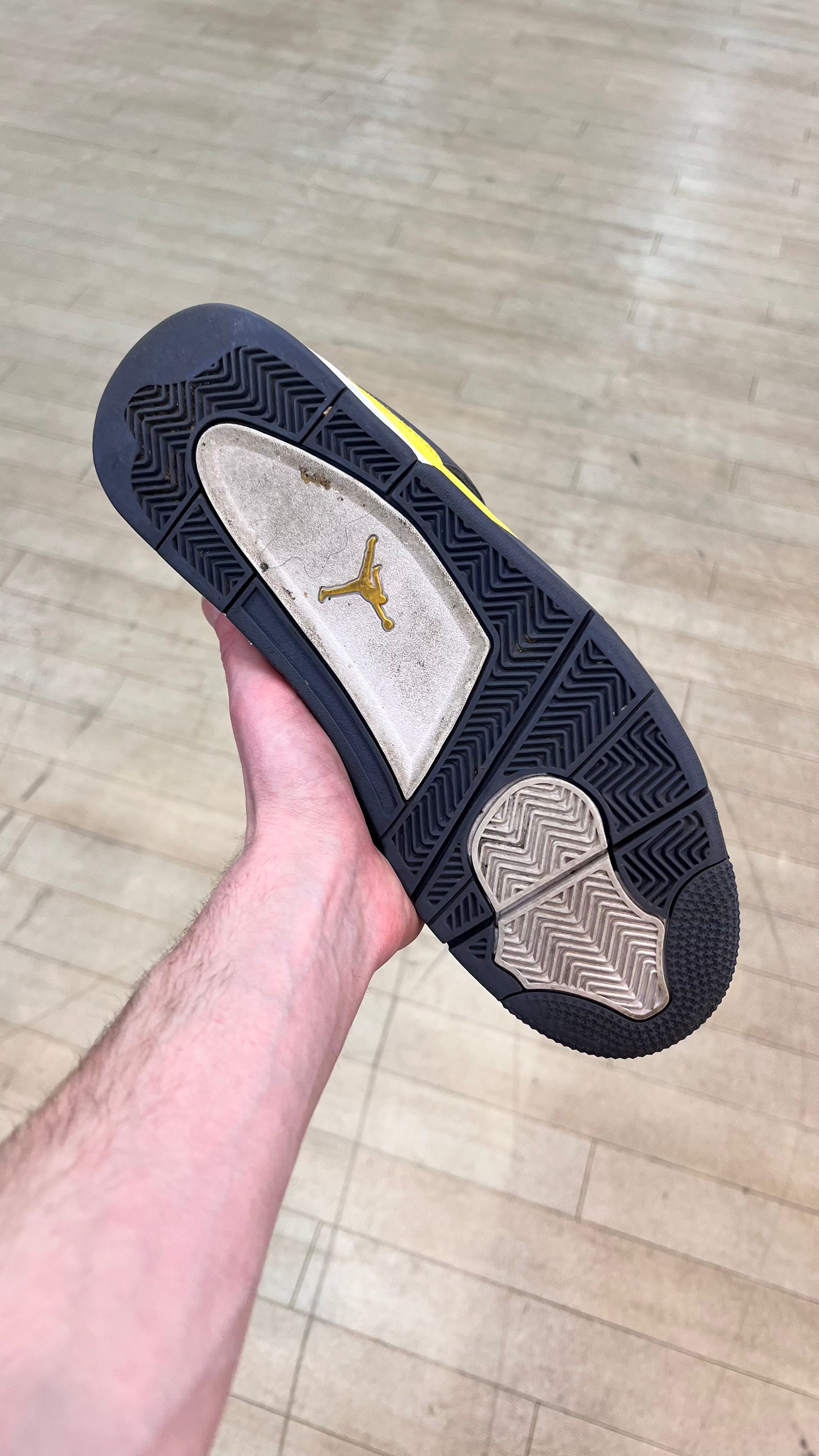 Jordan 4 Lightning (Used)