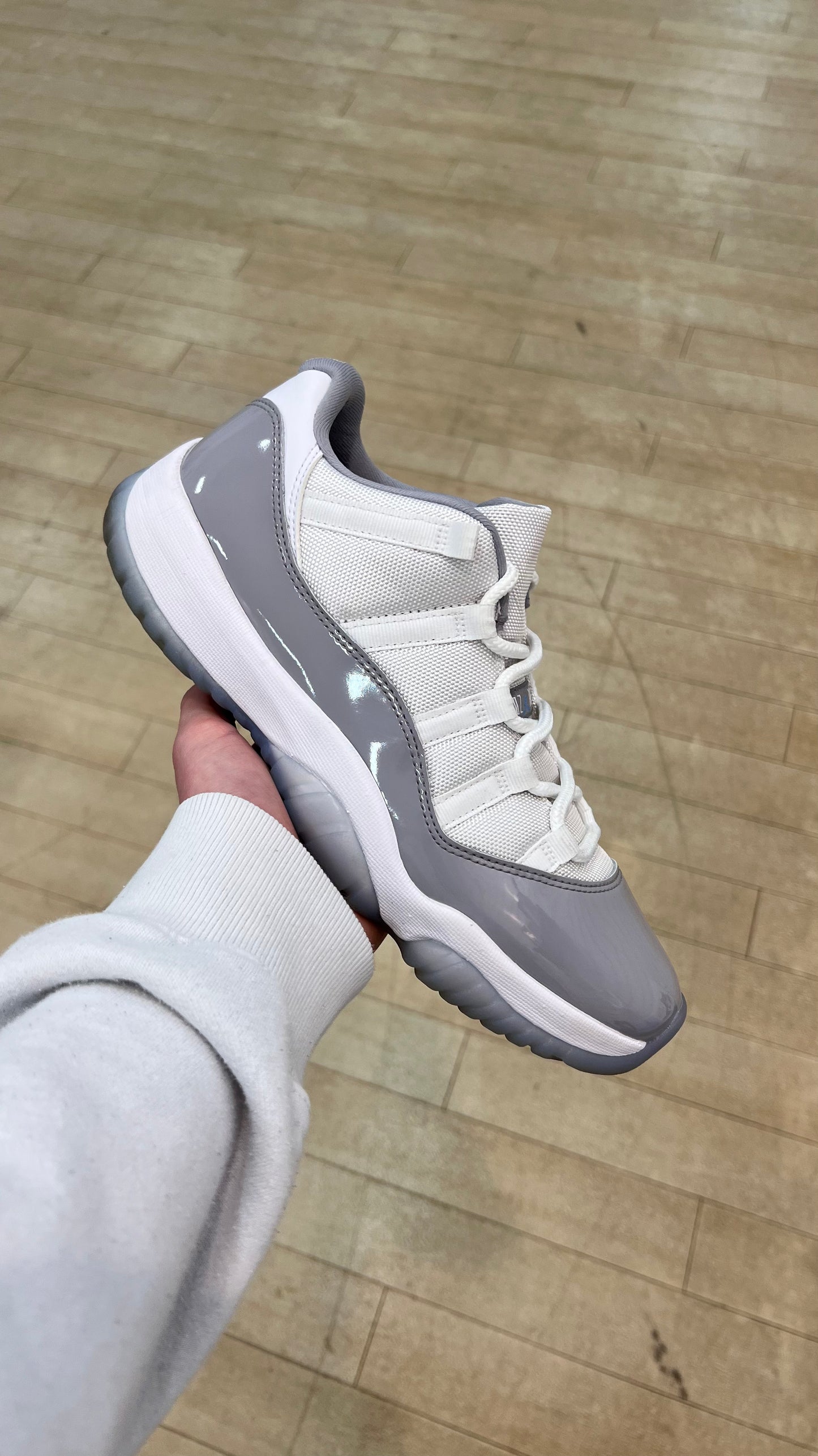 Jordan 11 Low Cement Grey (Used)
