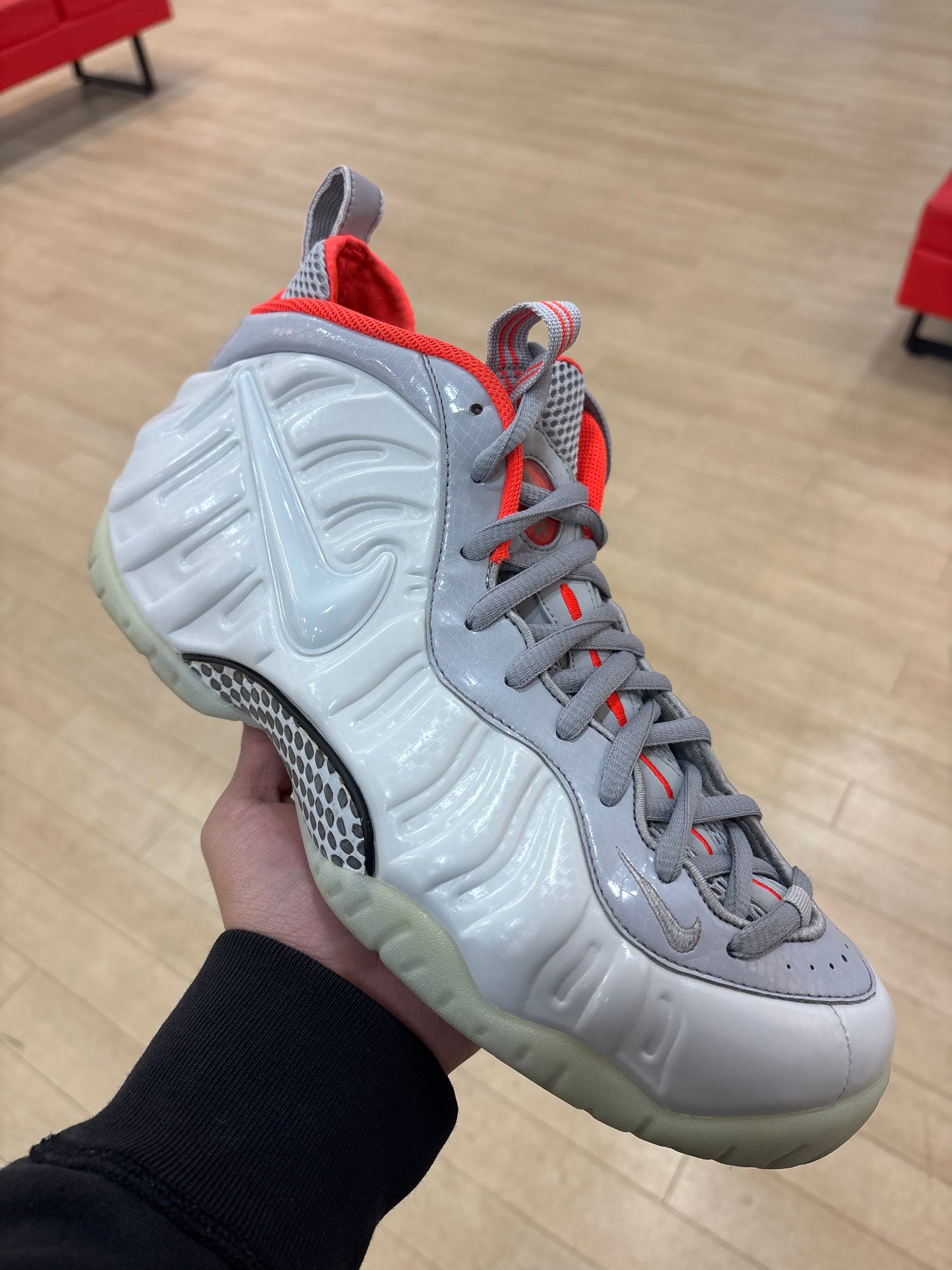 Nike Foamposite Pure Platinum (Used)