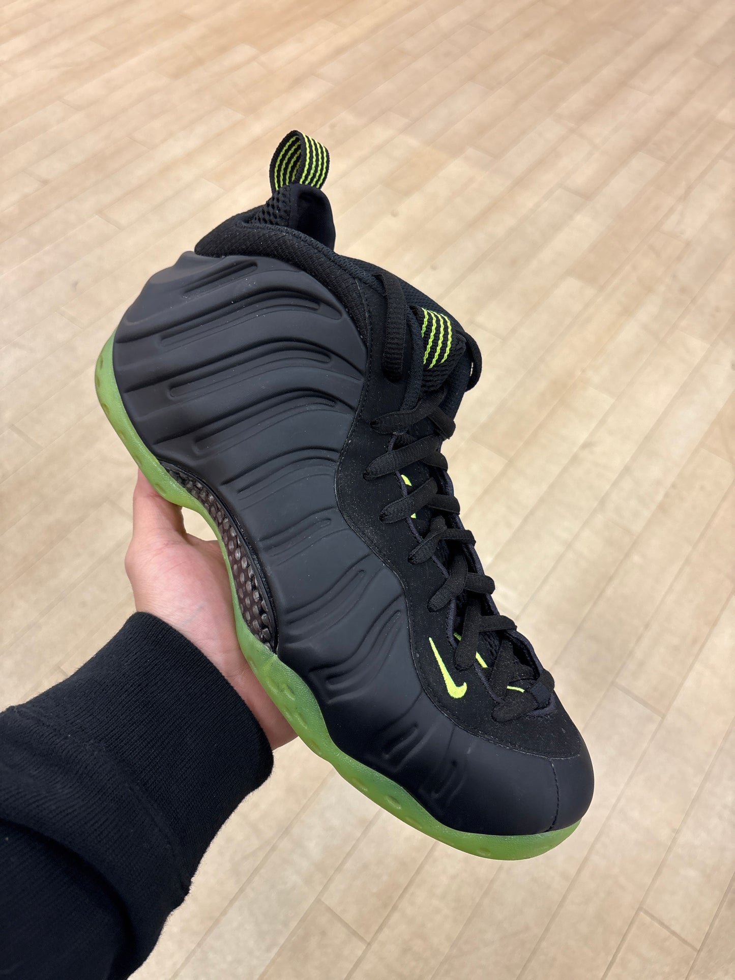 Air Foamposite One Black Volt (Used)