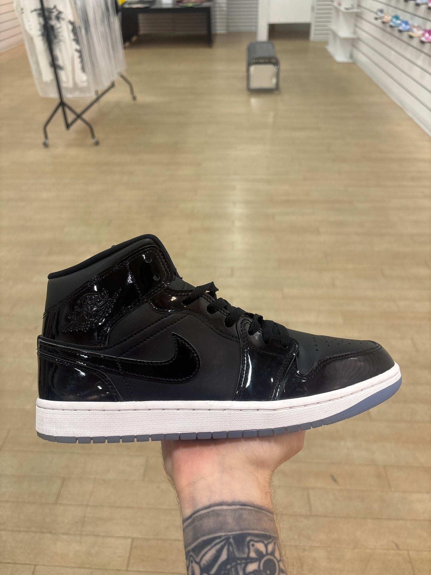 Jordan 1 Mid Space Jam (Used)
