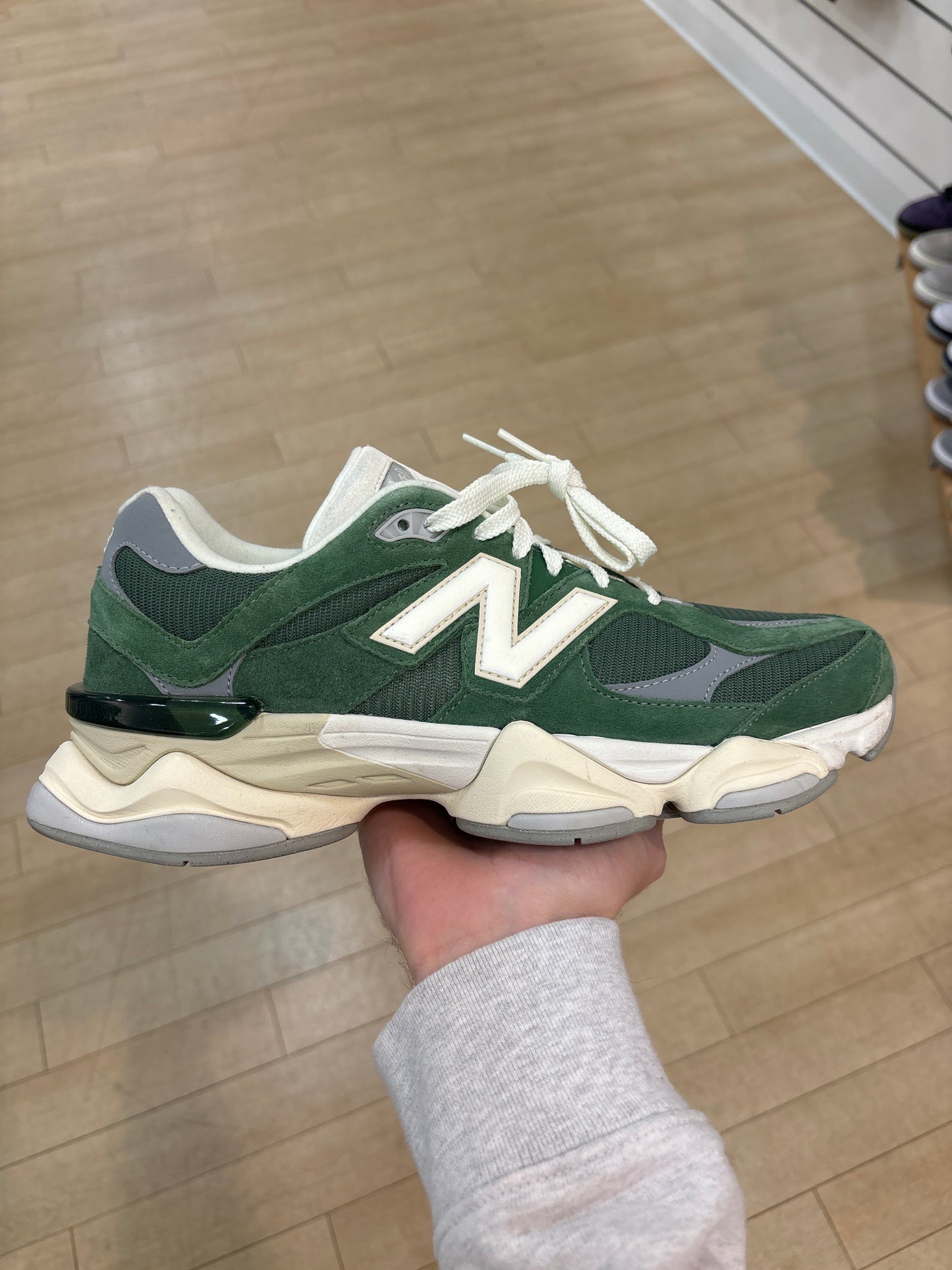 New Balance 9060 Nori (Used)