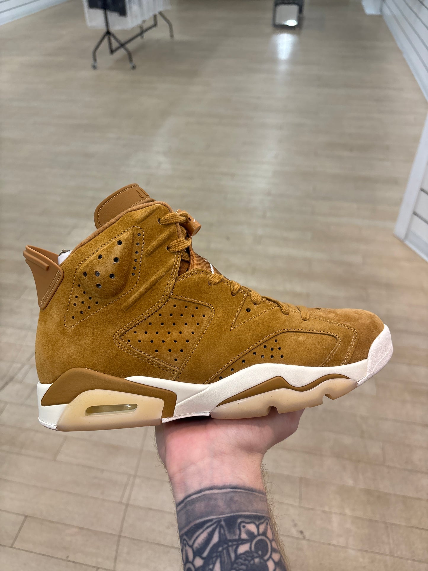 Jordan 6 Wheat (Used)
