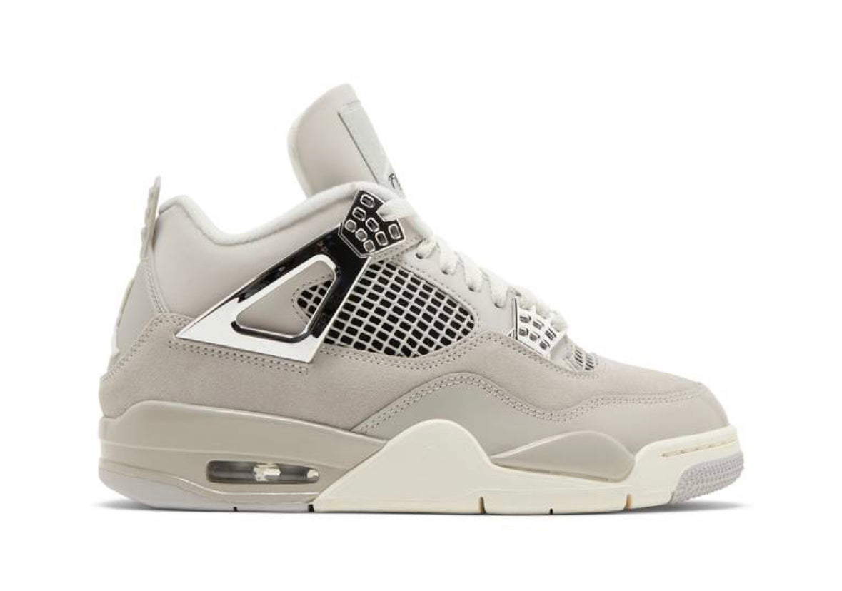 Jordan 4 Frozen Moments W