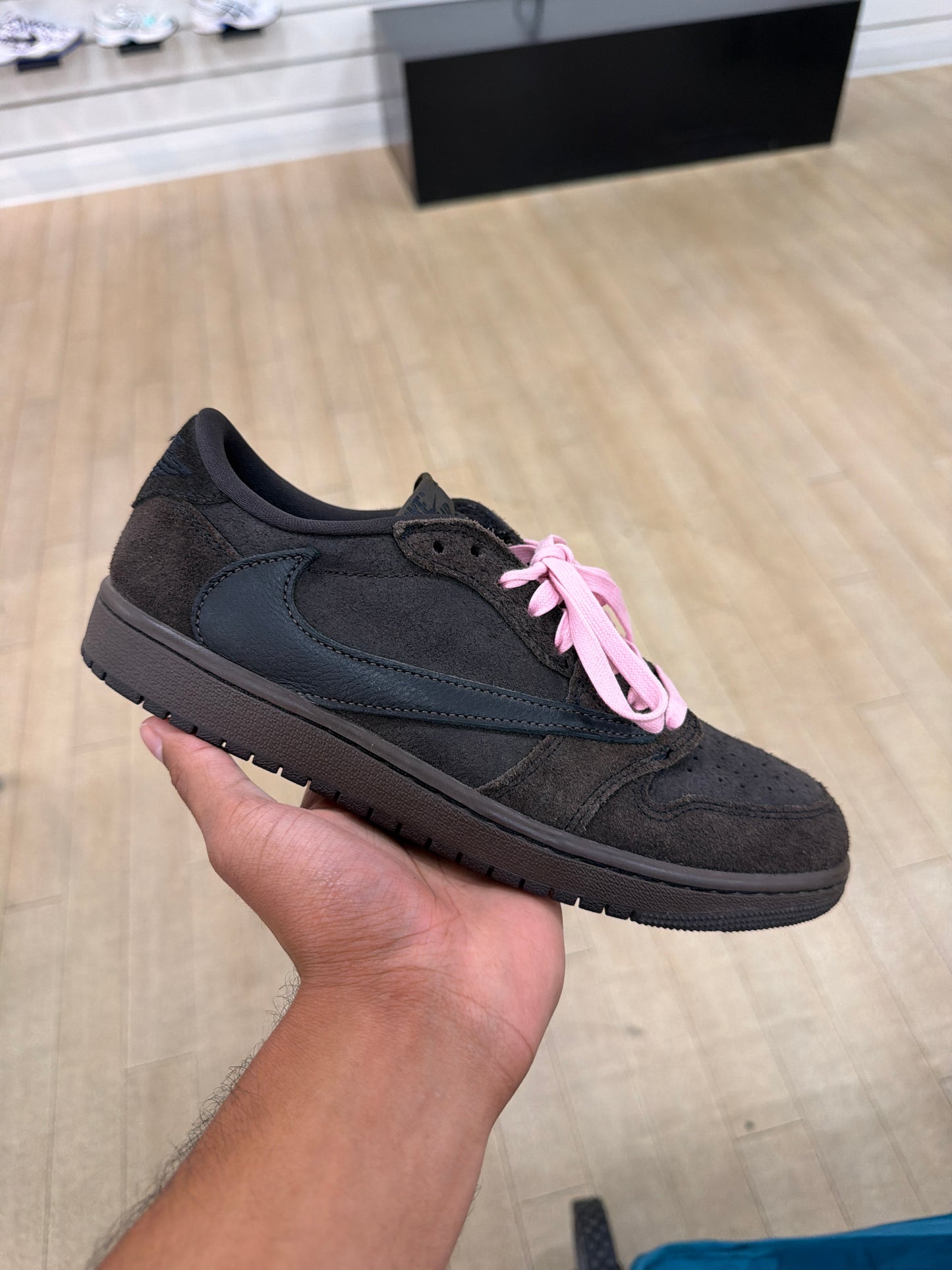 Jordan 1 Low Travis Scott Velvet Brown (Used)