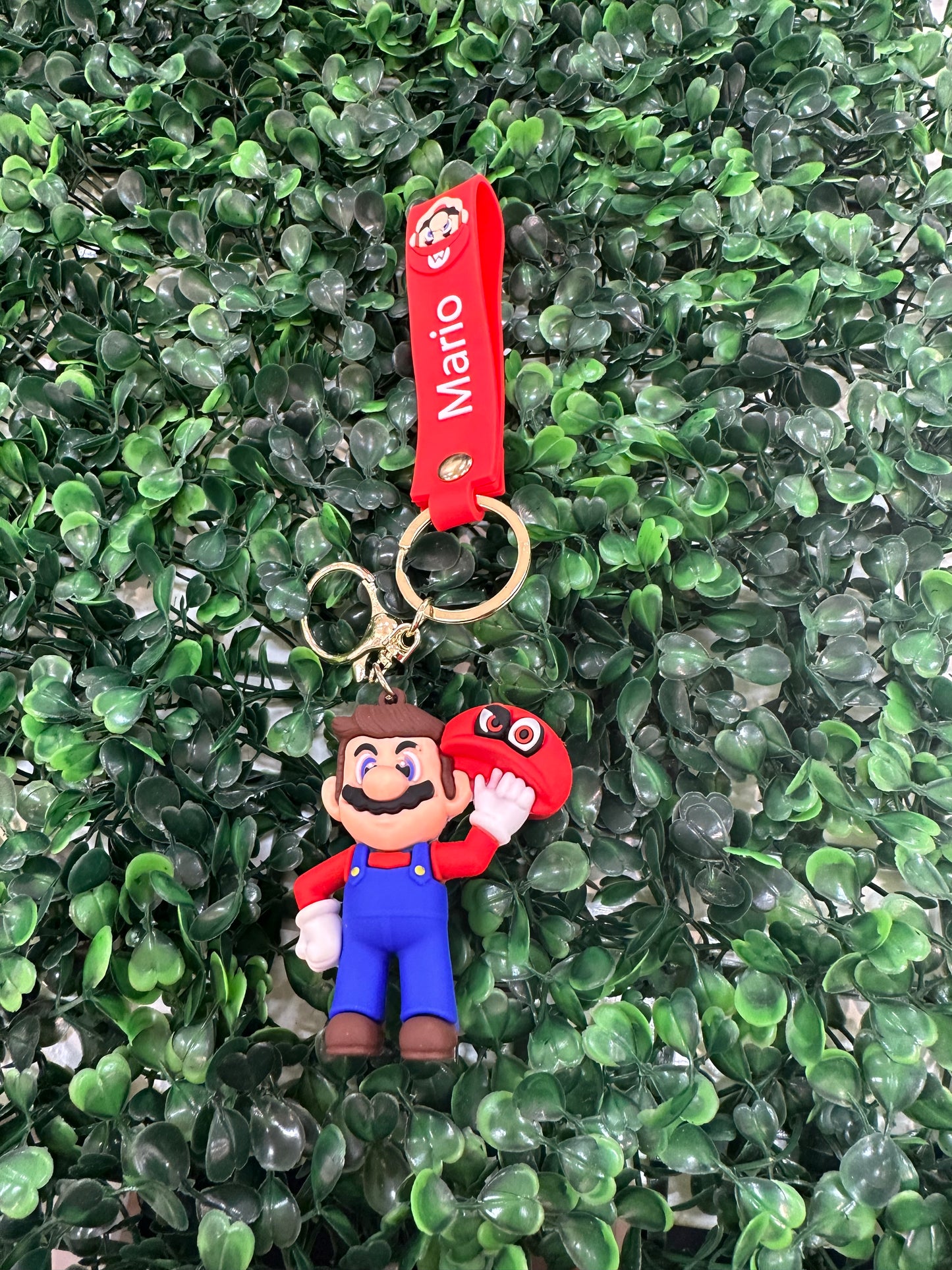 Mario Hat Off Keychain