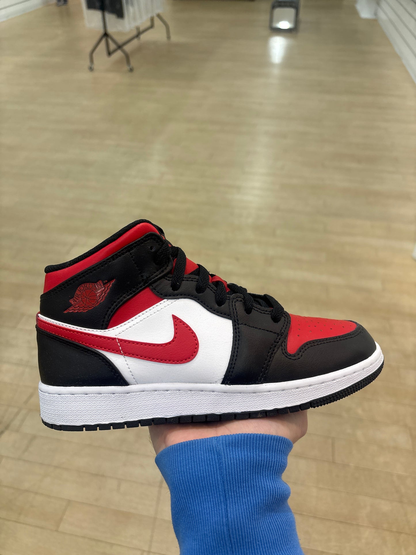 Jordan 1 Mid Black Fire Red GS (Used)