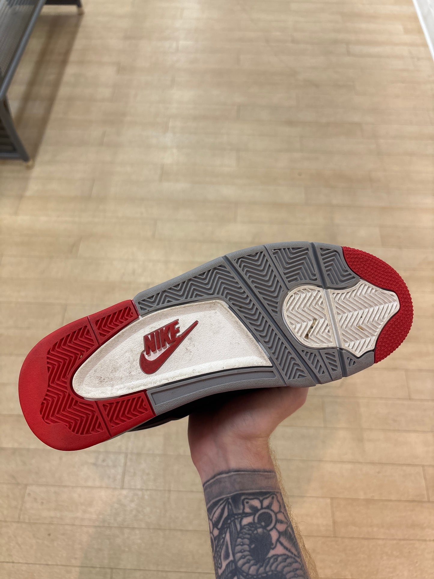 Jordan 4 Bred 2019 (Used)