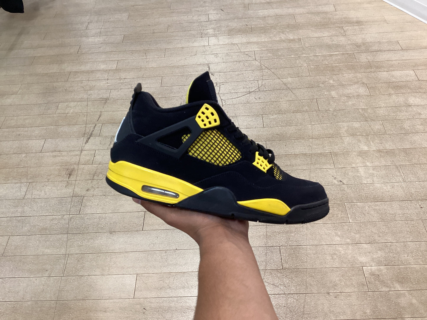 Jordan 4 Thunder (Used)
