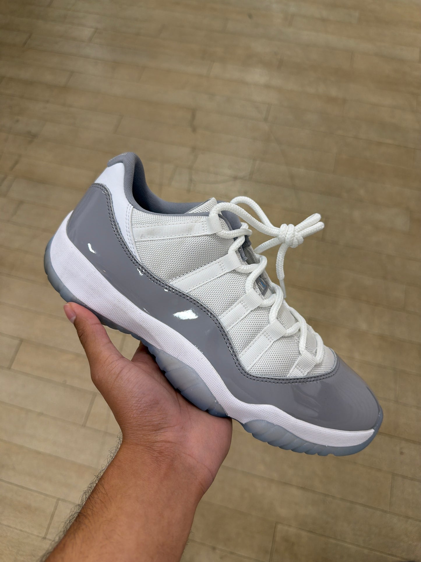 Jordan 11 Low Cement Grey (Used)